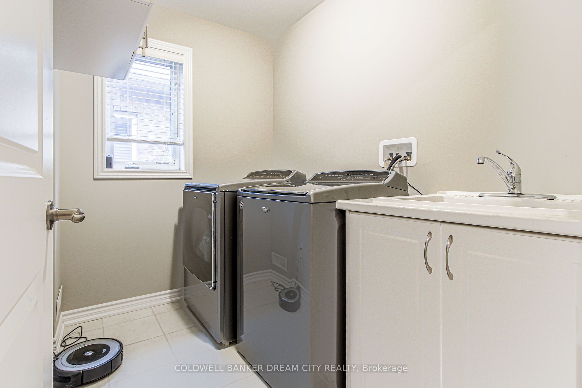 450 Brisdale Drive Property Photo 41