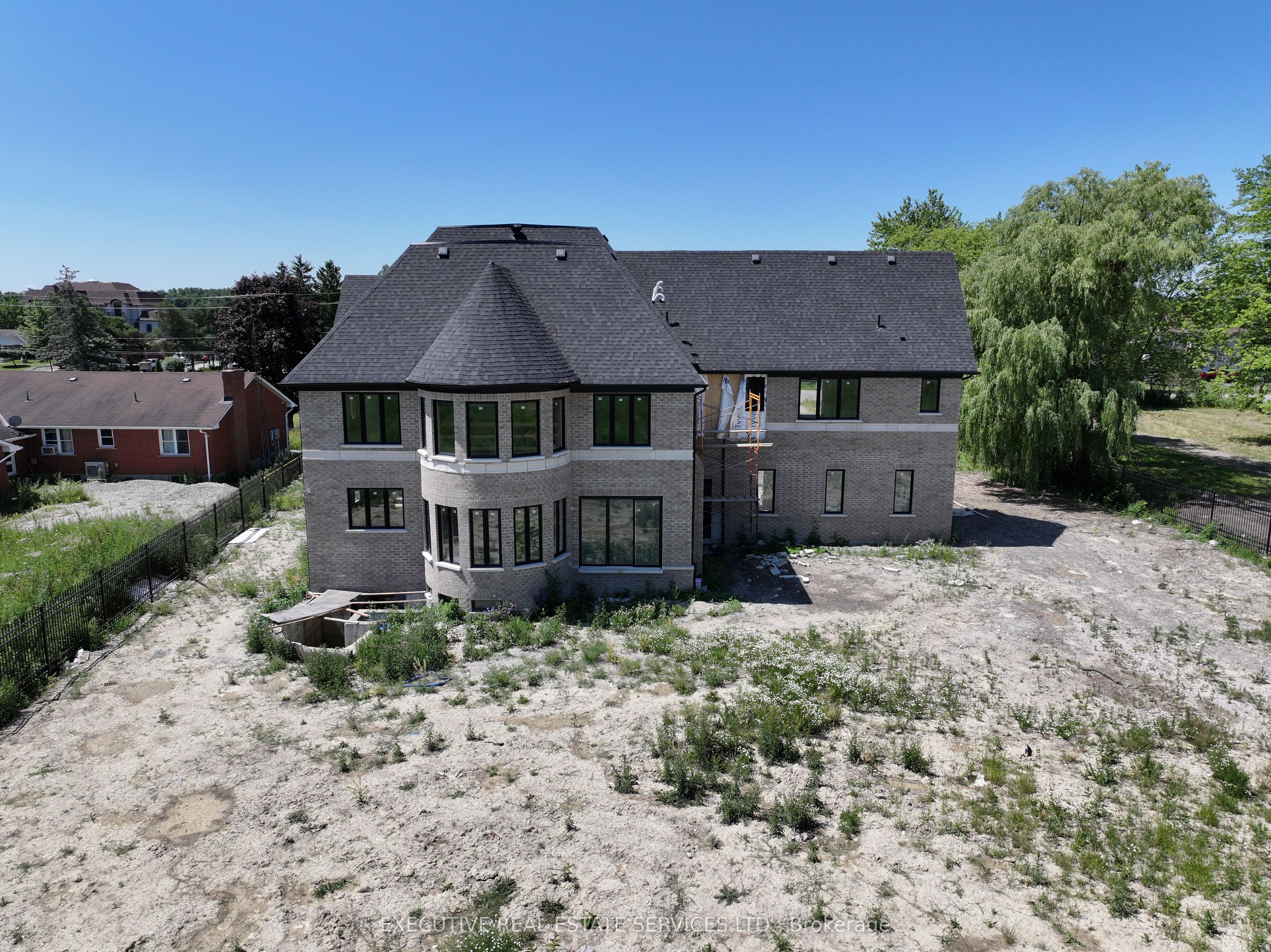 15267 Airport Road Property Photo 3