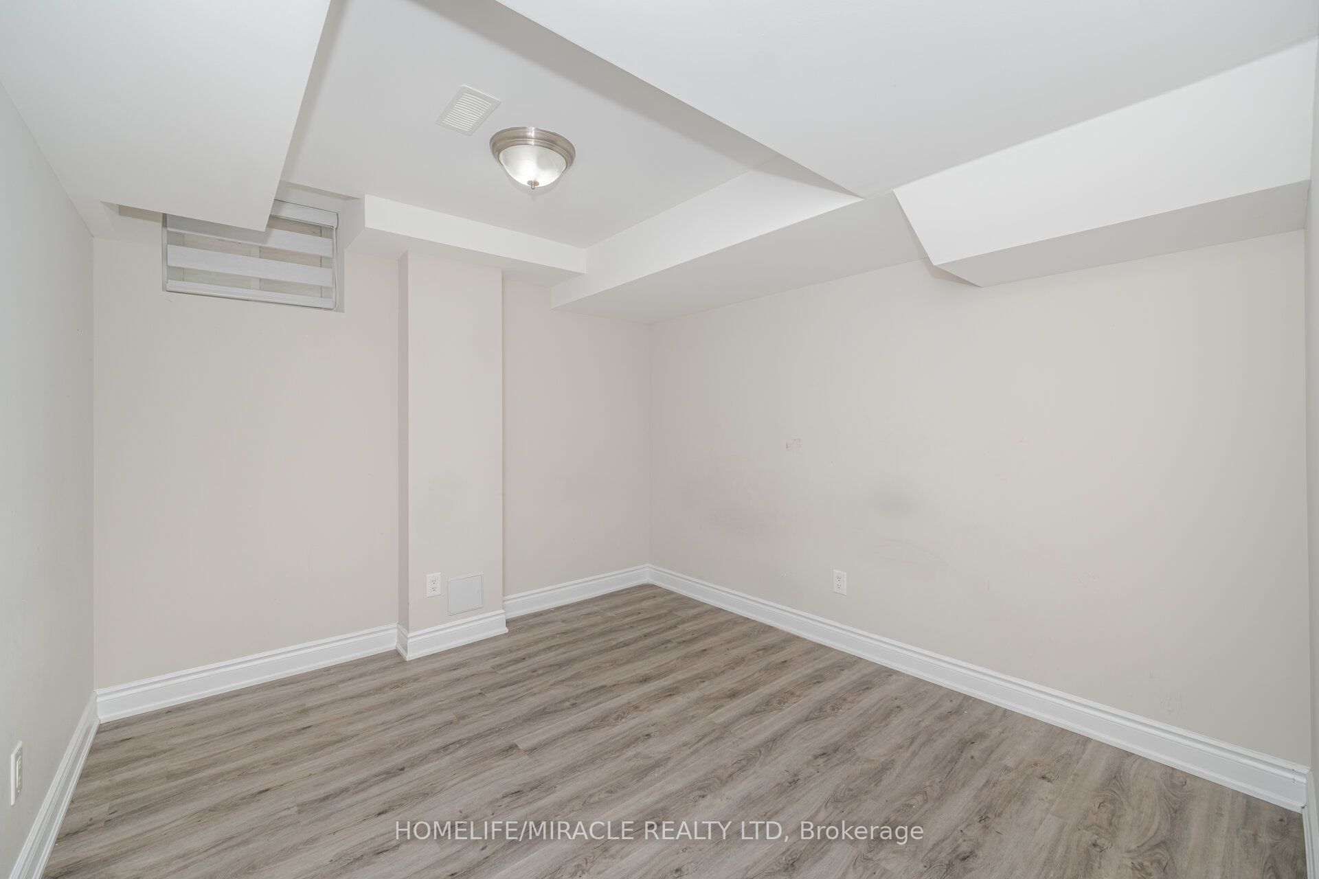 23 Elverton Crescent Property Photo 43