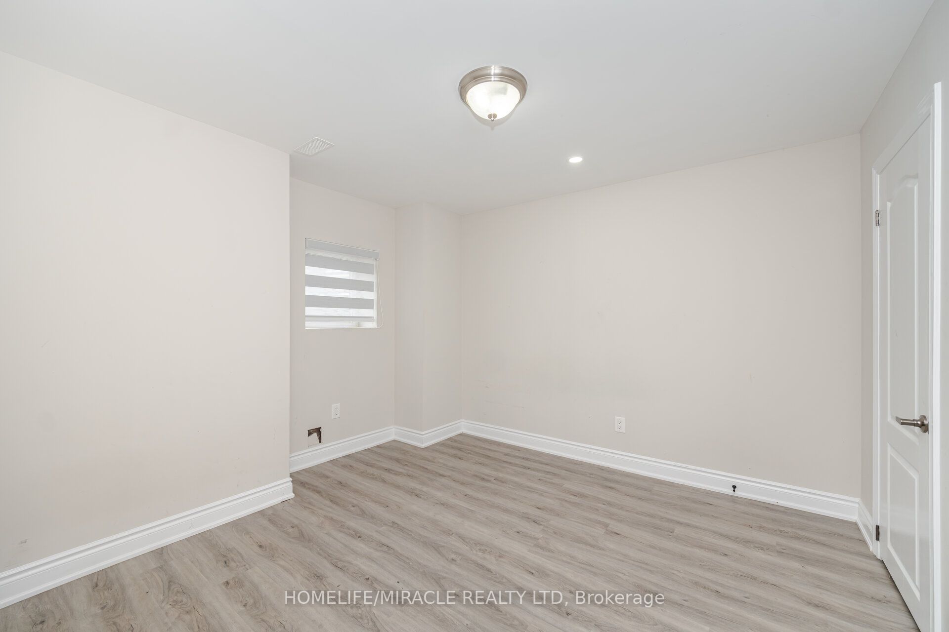 23 Elverton Crescent Property Photo 44