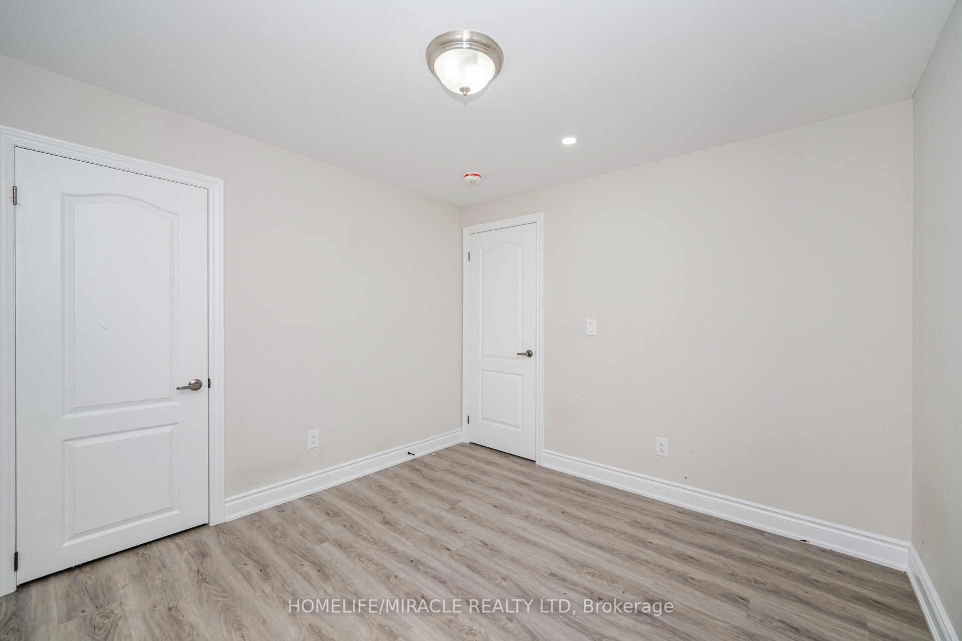 23 Elverton Crescent Property Photo 45