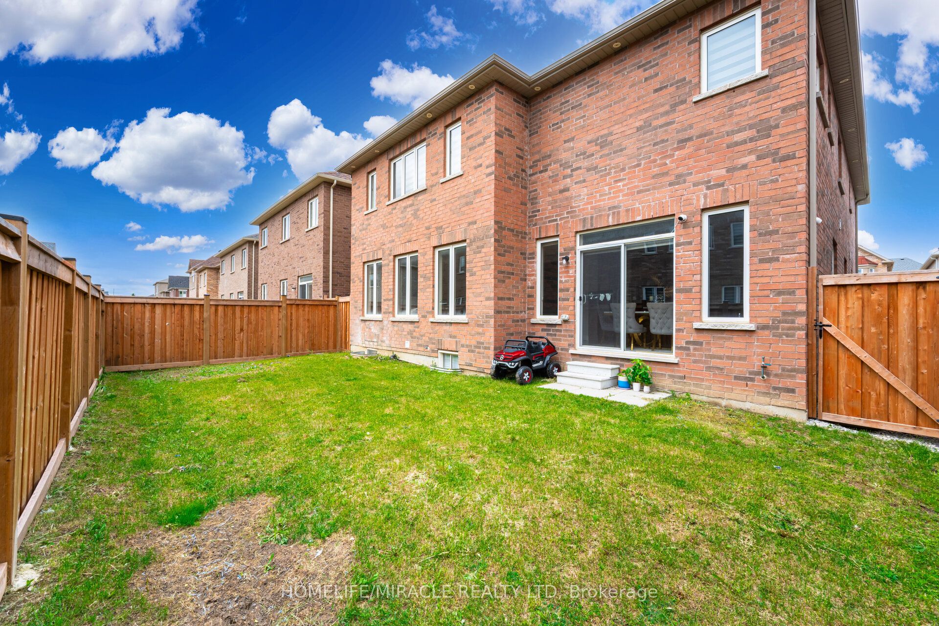 23 Elverton Crescent Property Photo 48