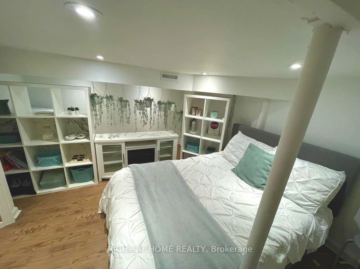 1054 Dufferin Street Basement Property Photo 1