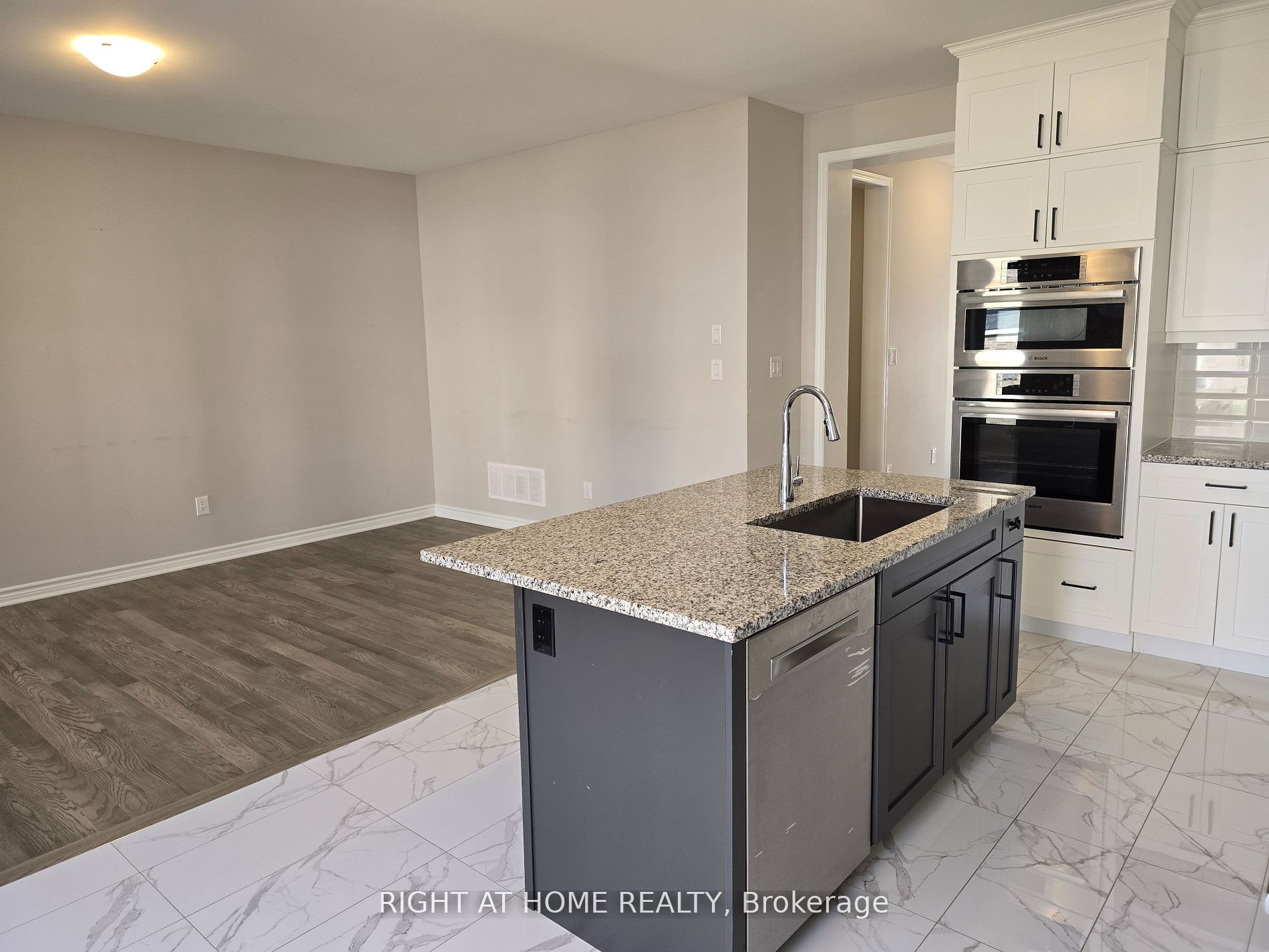 1237 Trudeau Drive Property Photo 10