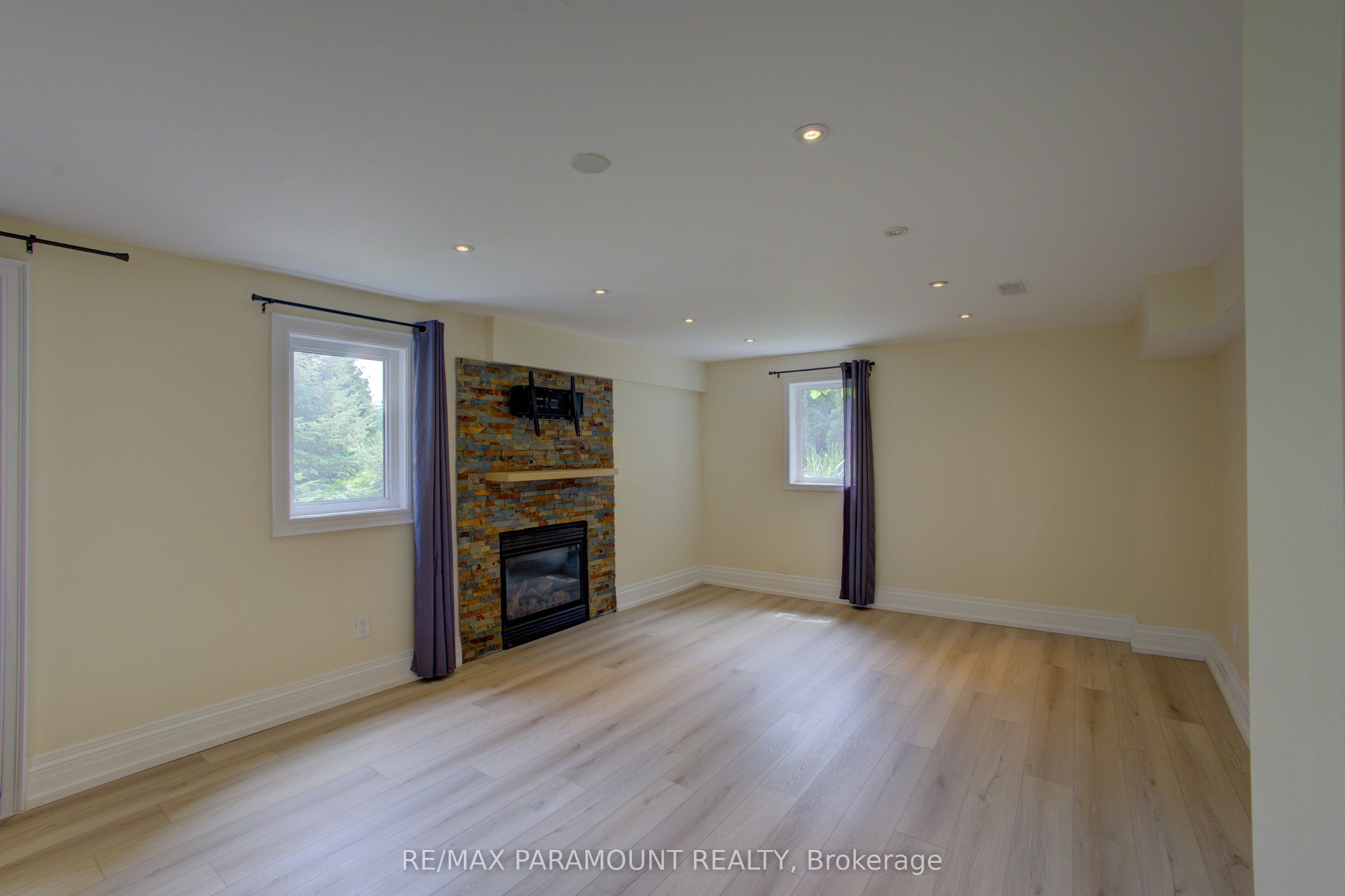20 Sandyside Crescent Property Photo 32