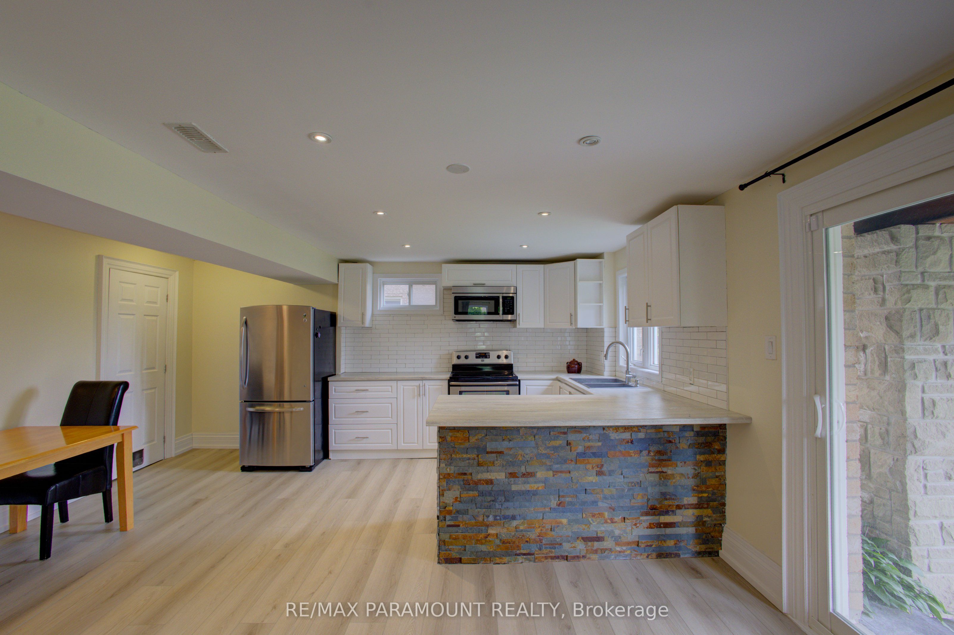 20 Sandyside Crescent Property Photo 34