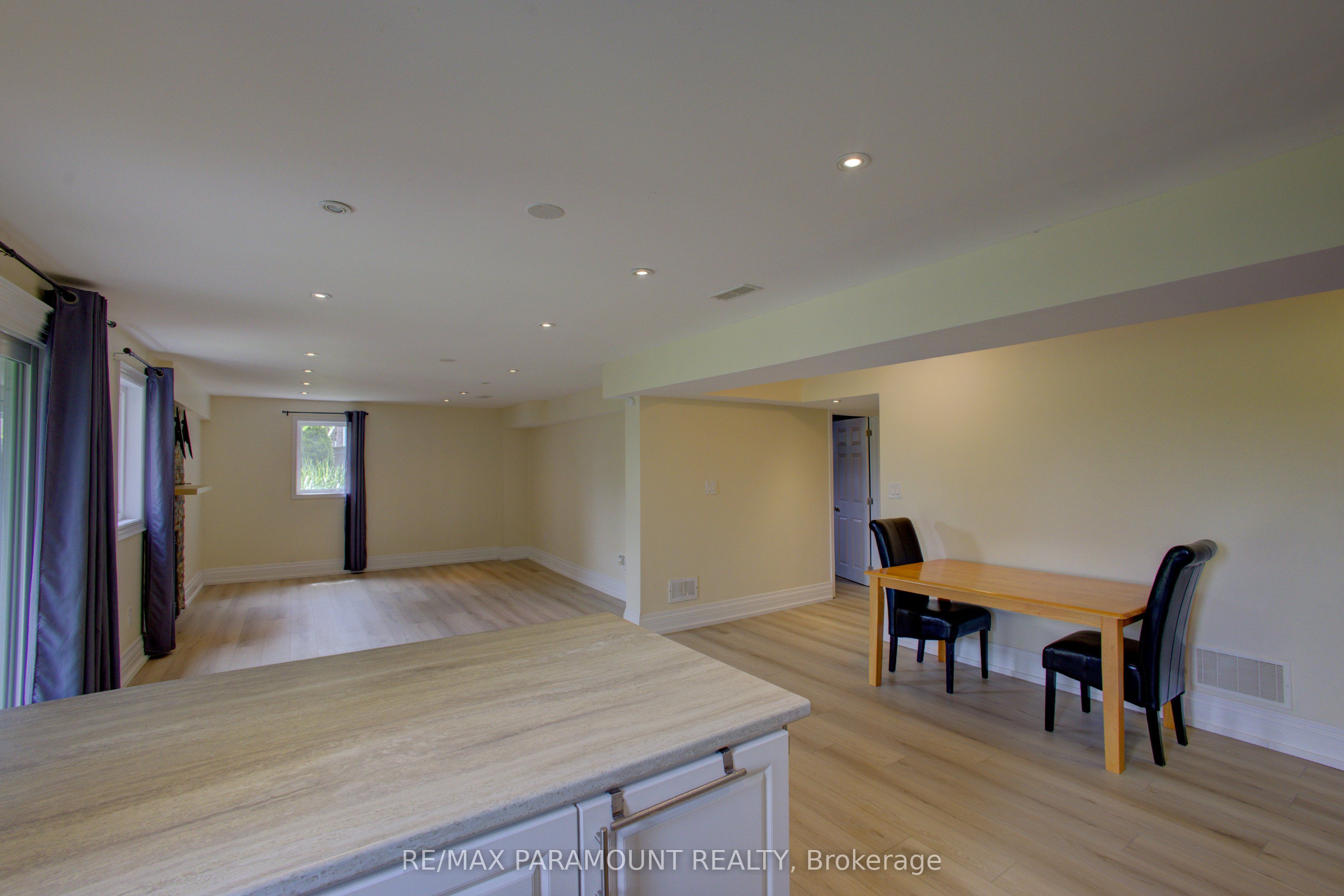 20 Sandyside Crescent Property Photo 37