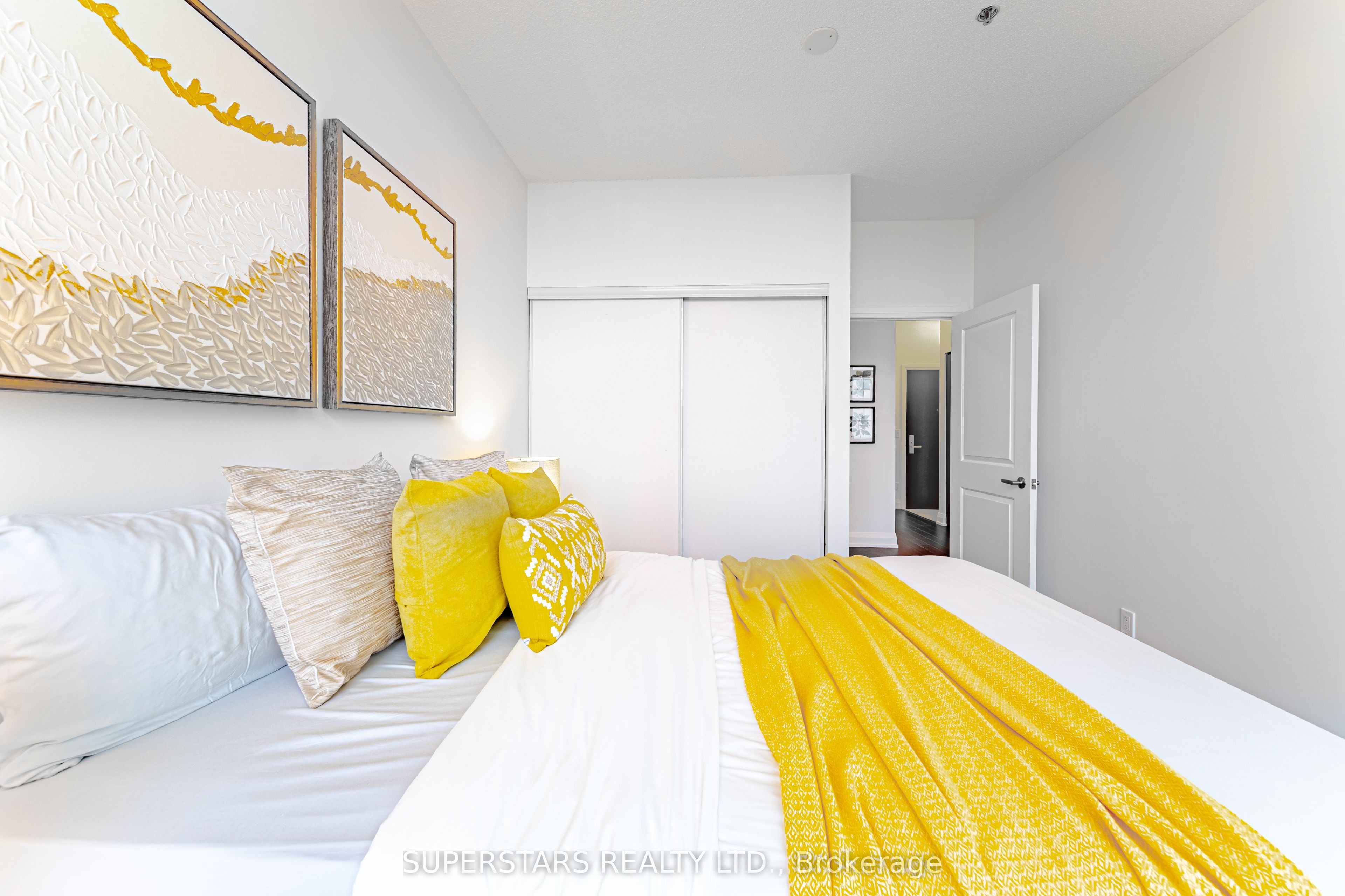 #ph08 - 65 Speers Road Property Photo 19