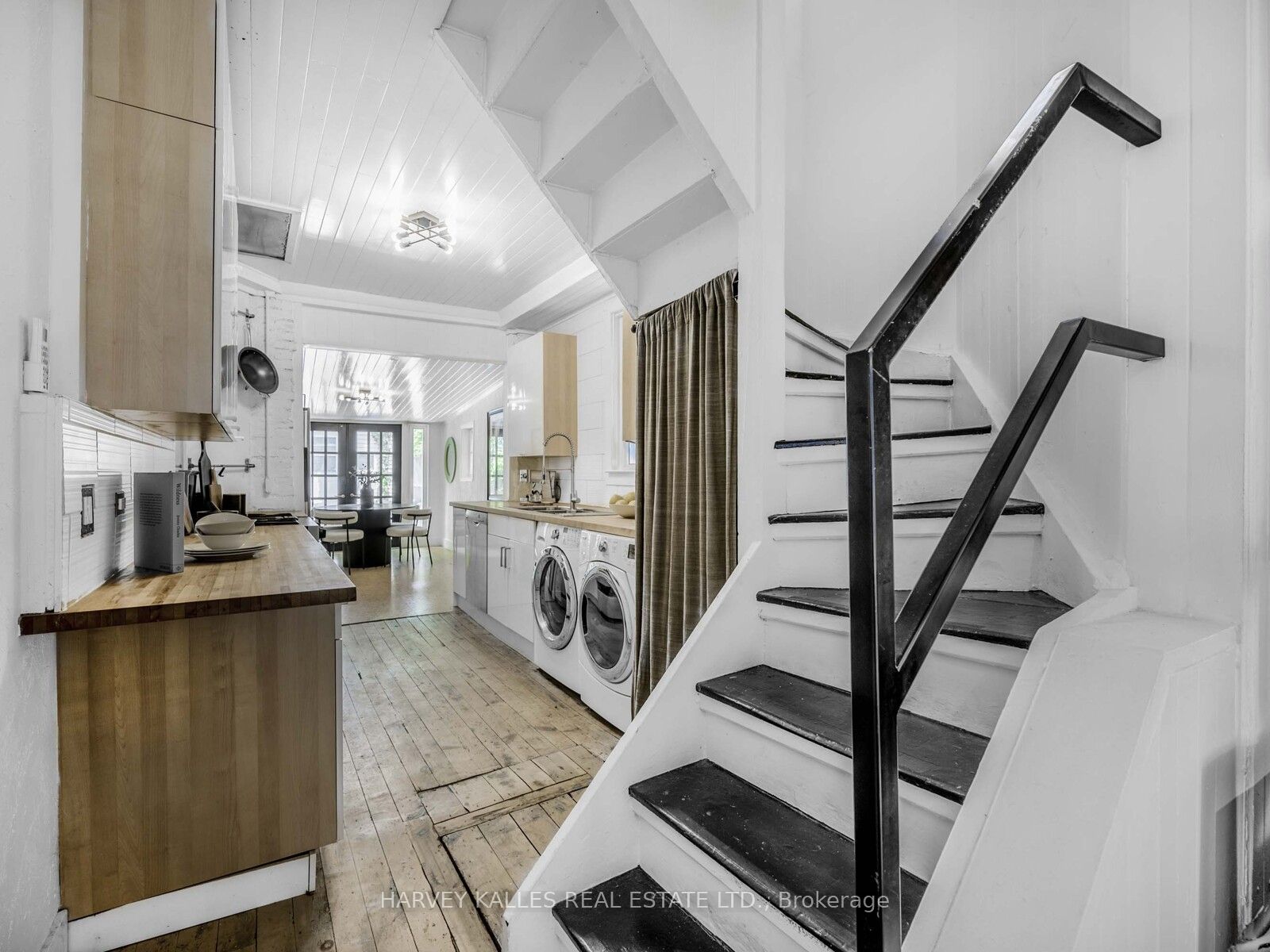 18 Saunders Avenue Property Photo 13