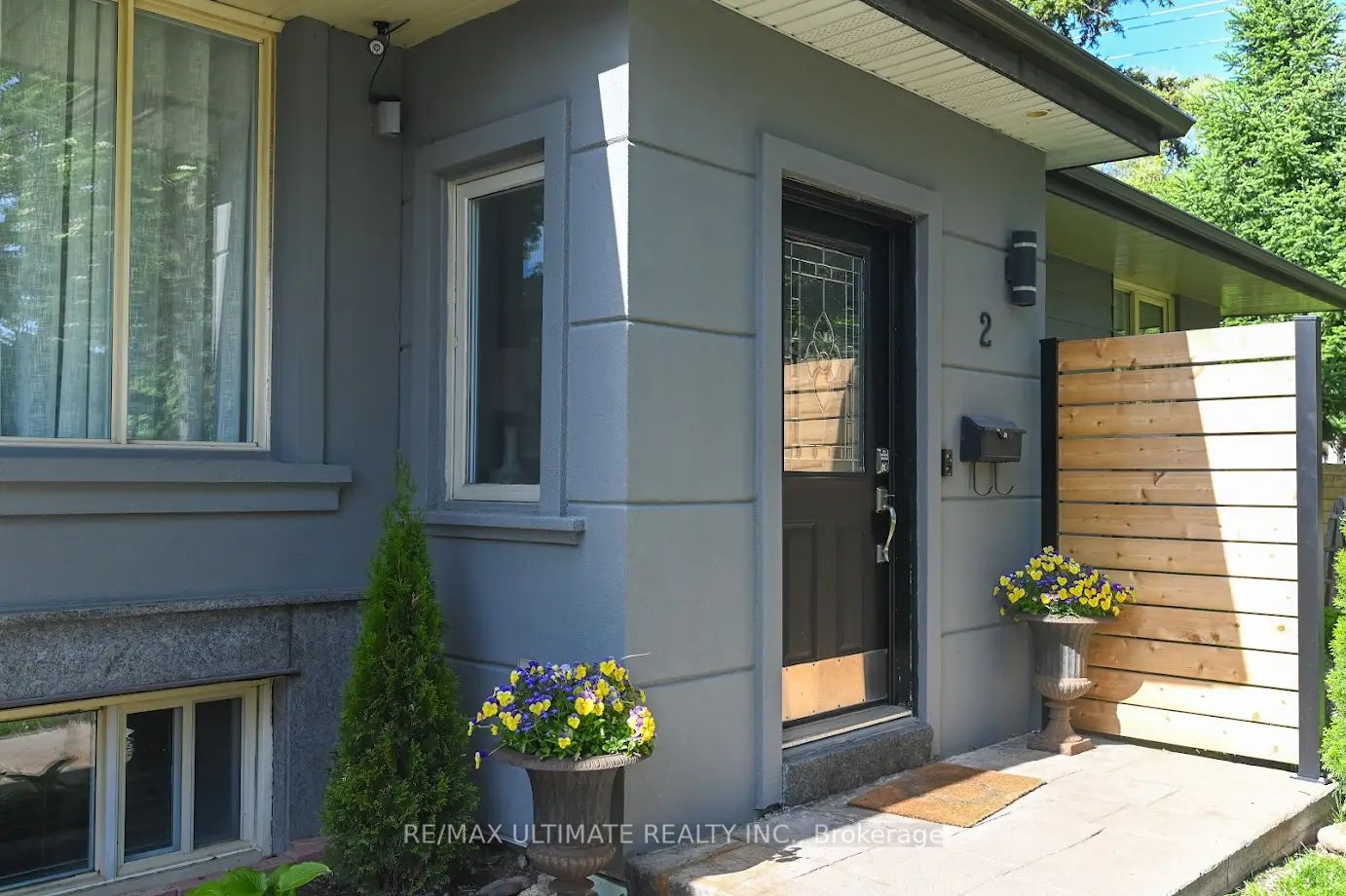 2 Beaverbrook Avenue Property Photo 3