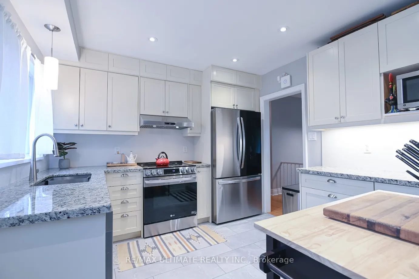 2 Beaverbrook Avenue Property Photo 18