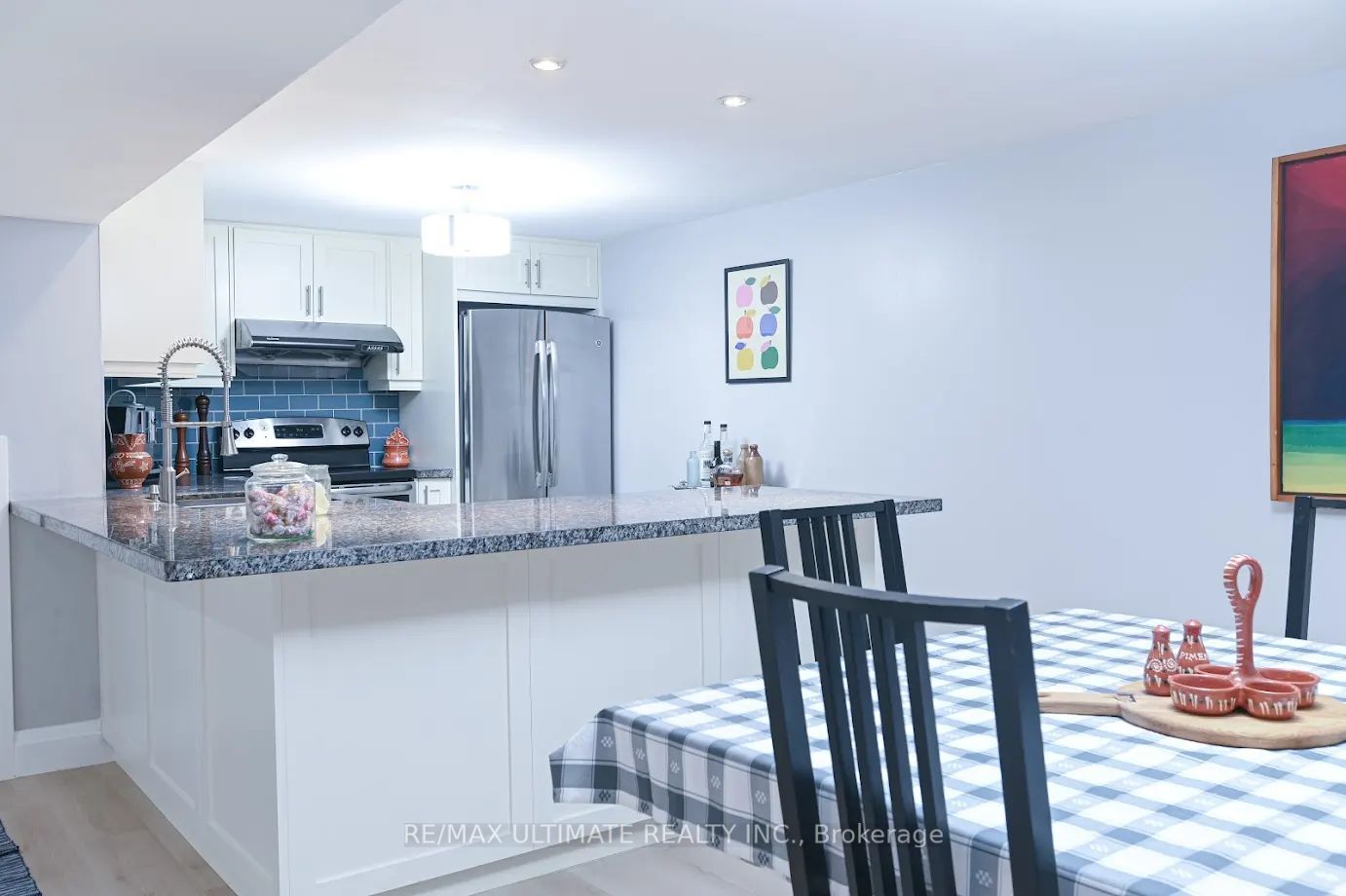 2 Beaverbrook Avenue Property Photo 34