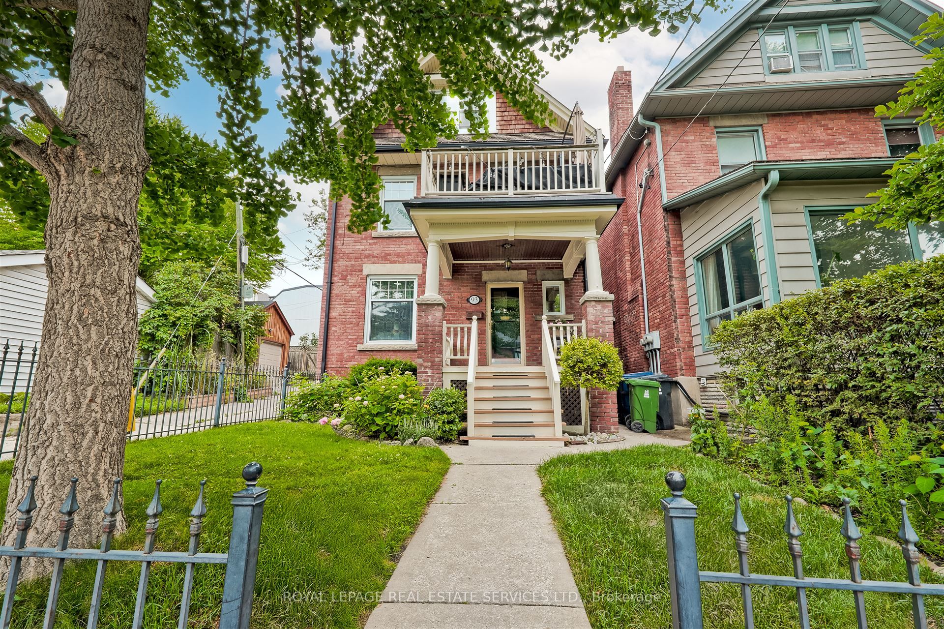 93 Medland Crescent Property Photo 1