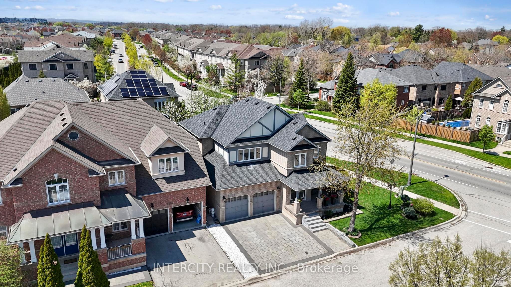 5409 Duchess Court Property Photo 1