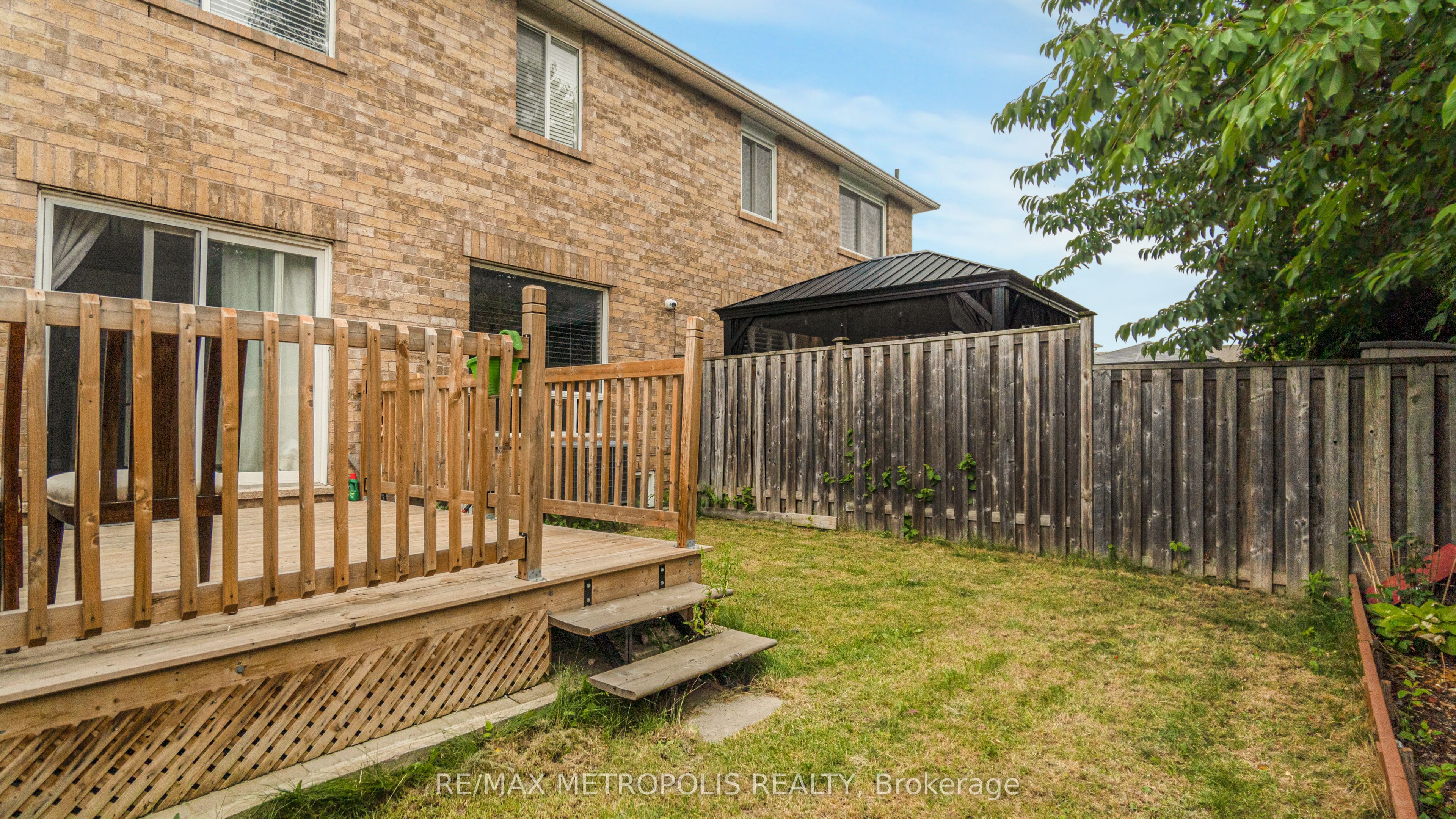 2420 Baintree Crescent Property Photo 33