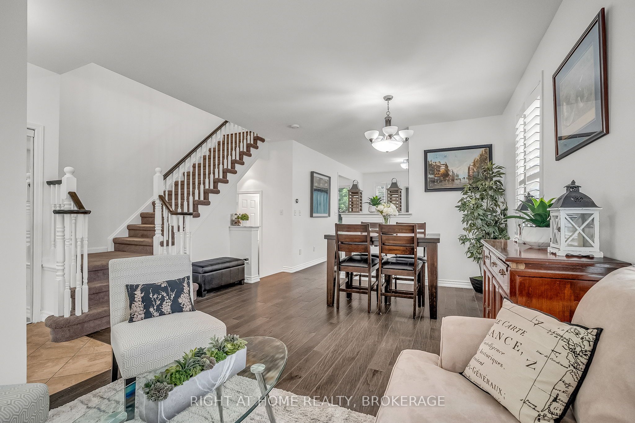 928 Lancaster Boulevard Property Photo 16