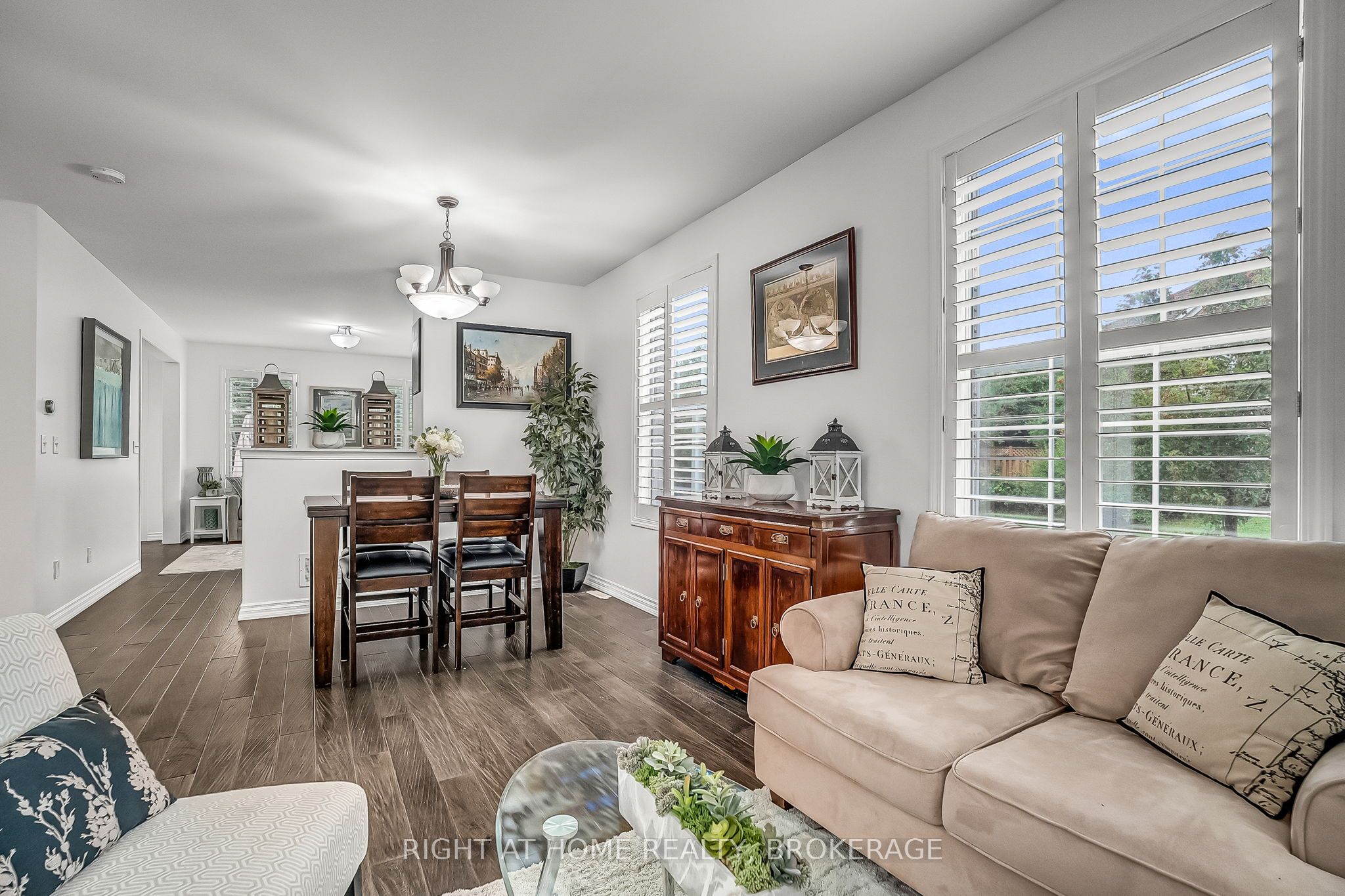 928 Lancaster Boulevard Property Photo 17