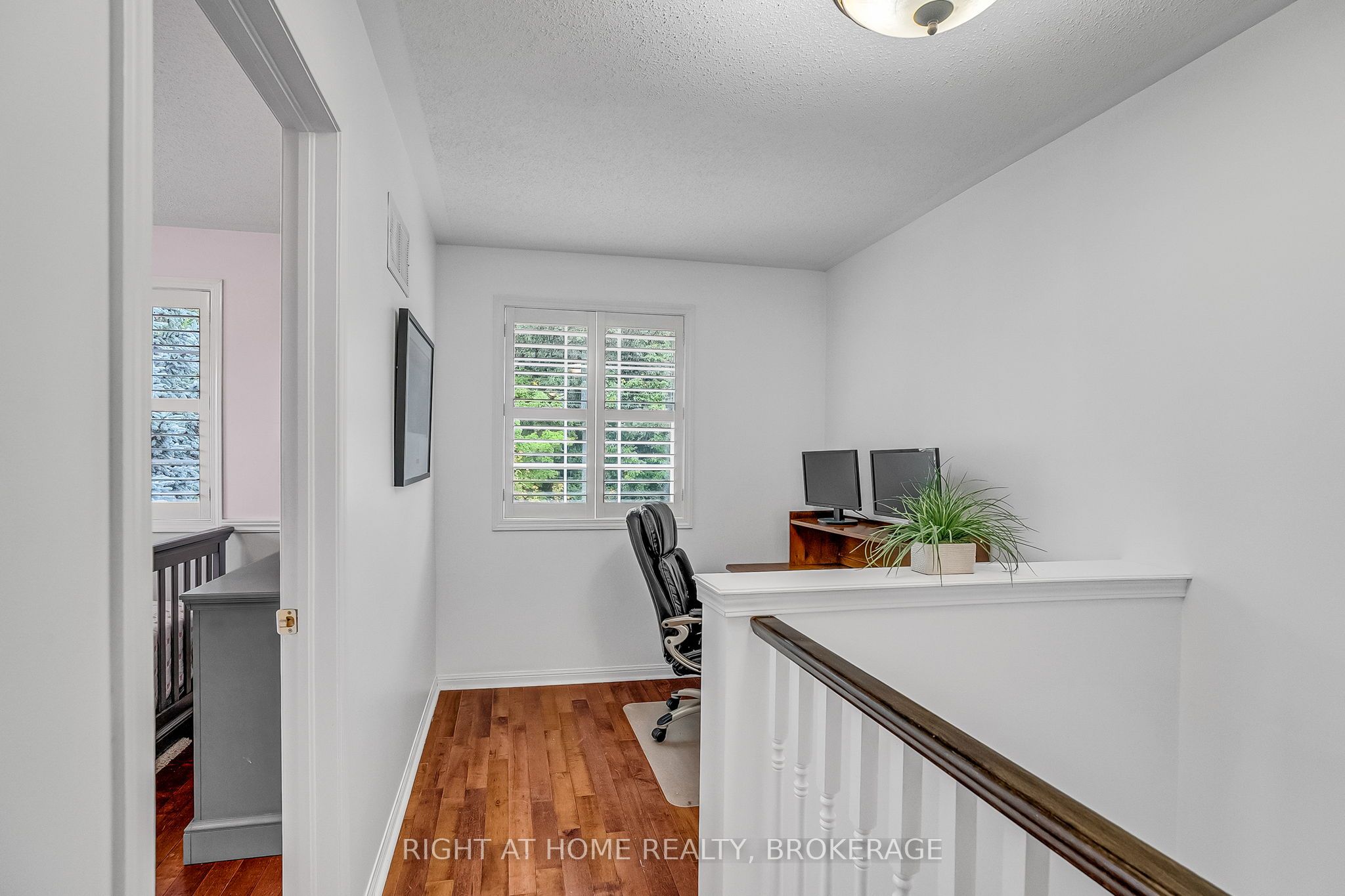928 Lancaster Boulevard Property Photo 25