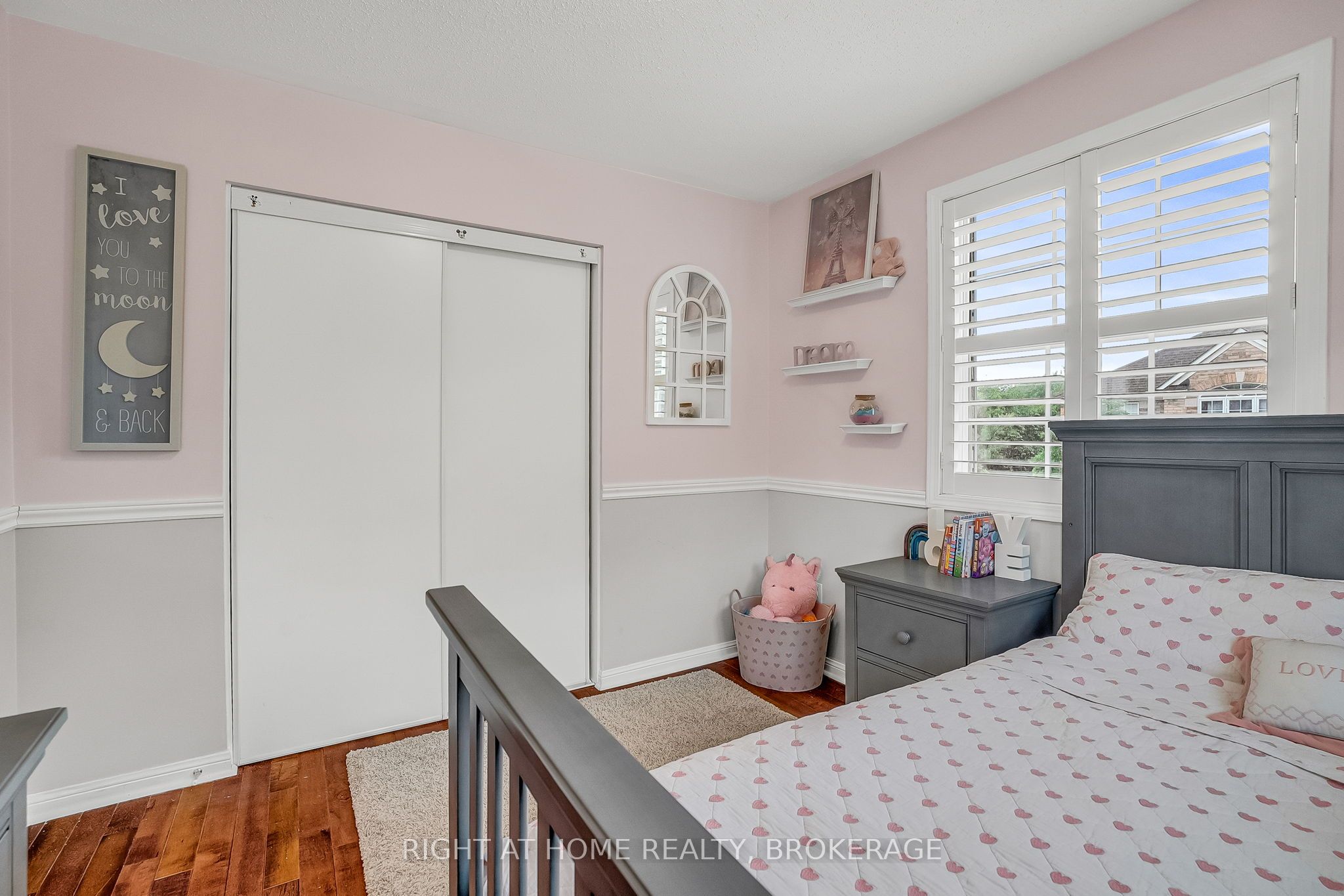 928 Lancaster Boulevard Property Photo 35