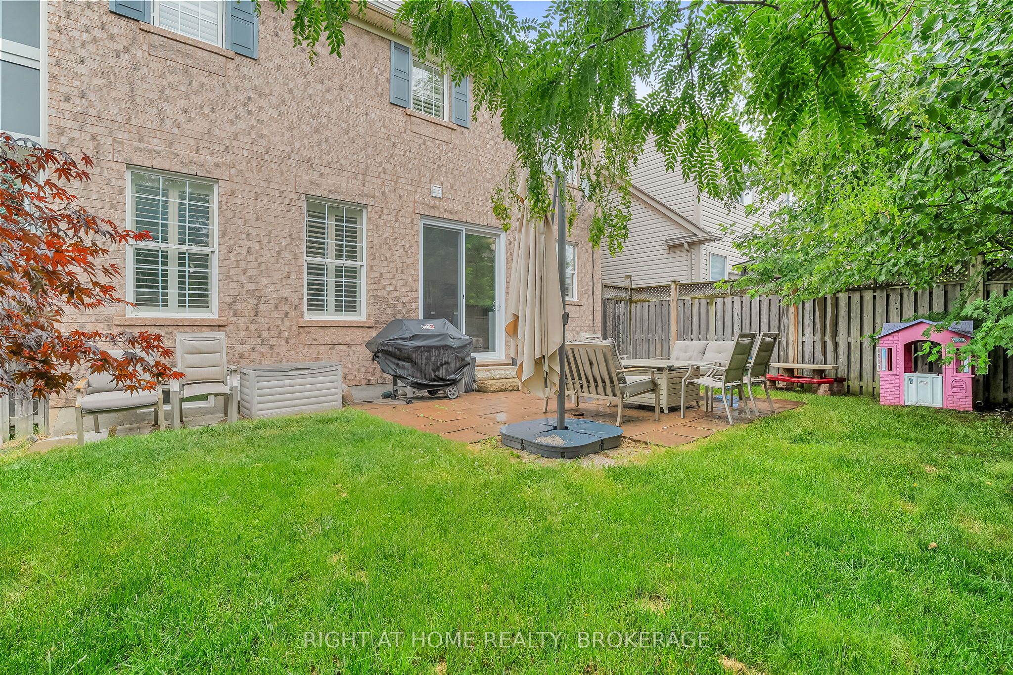 928 Lancaster Boulevard Property Photo 44