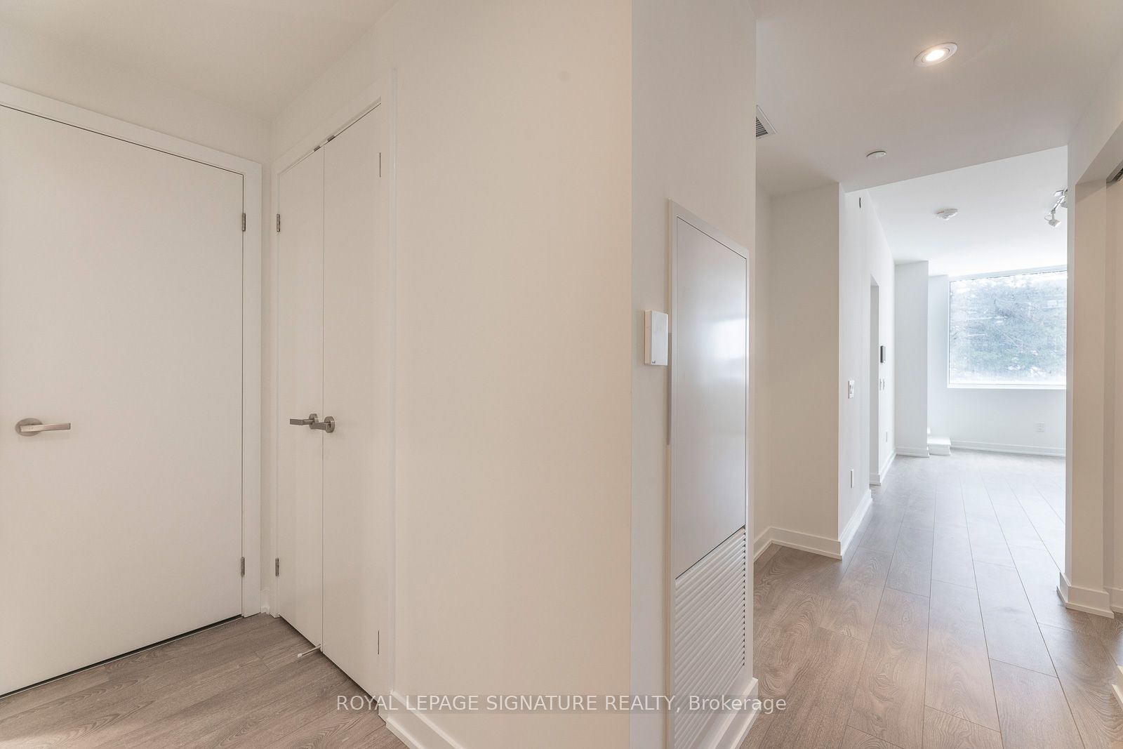 28 Ann Street 215 Property Photo 3