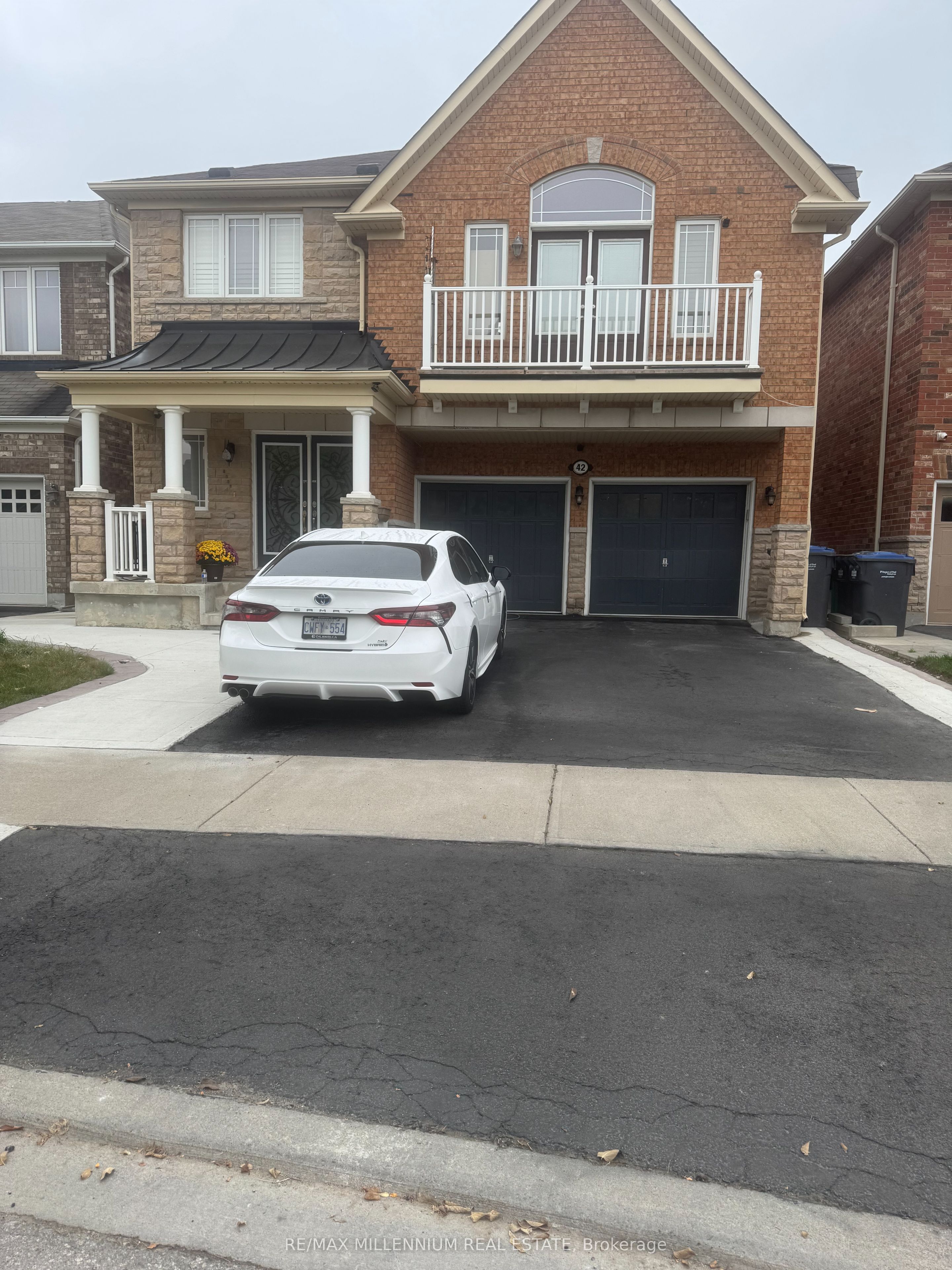 42 Seascape Cres Property Photo 1