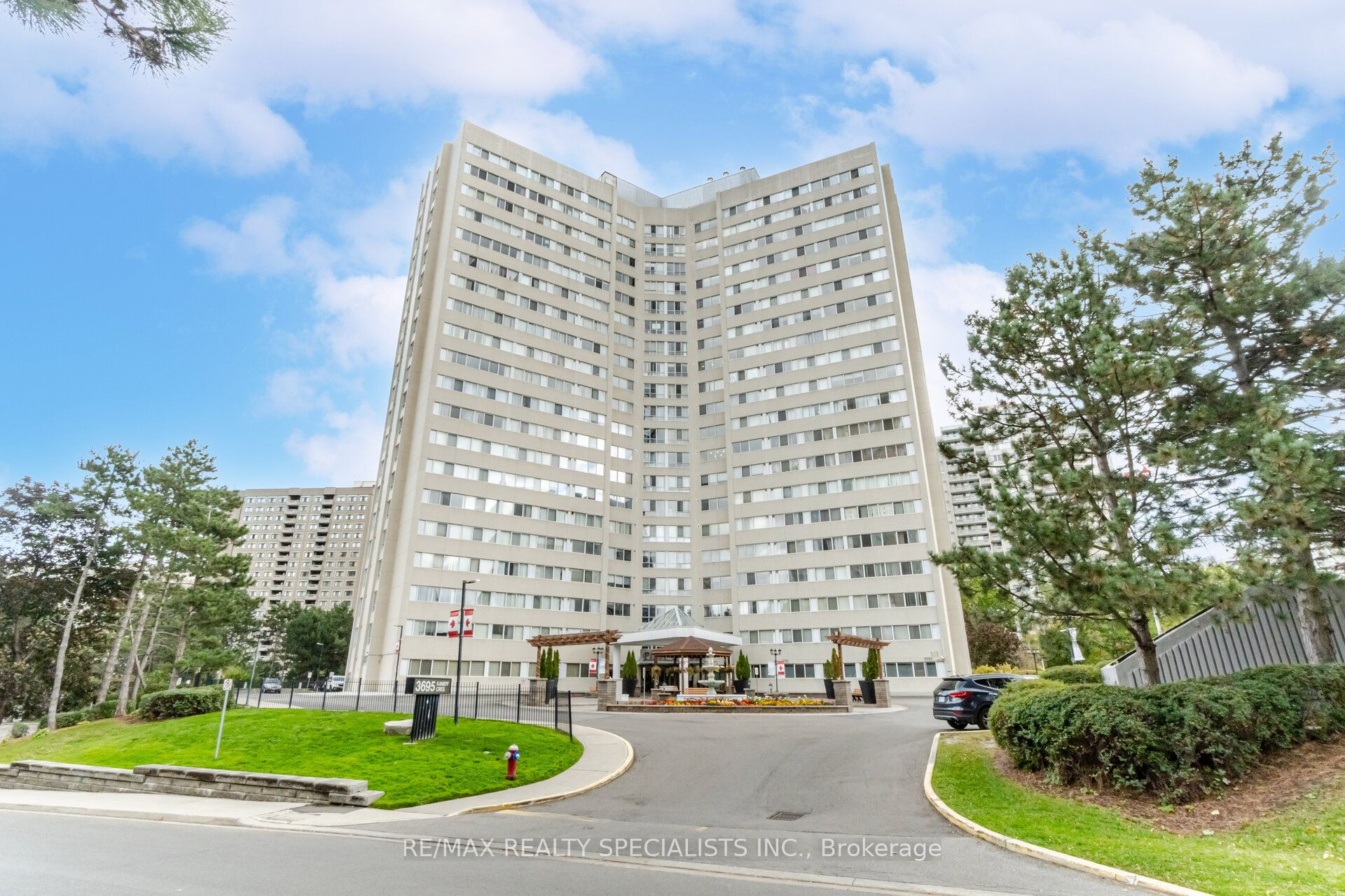 #1602 - 3695 Kaneff Crescent Property Photo 1