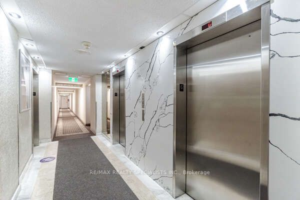 #1602 - 3695 Kaneff Crescent Property Photo 7