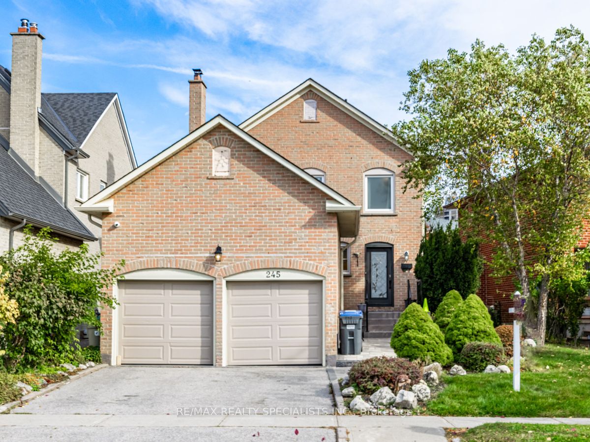 245 Kingsbridge Garden Cir Property Photo 1