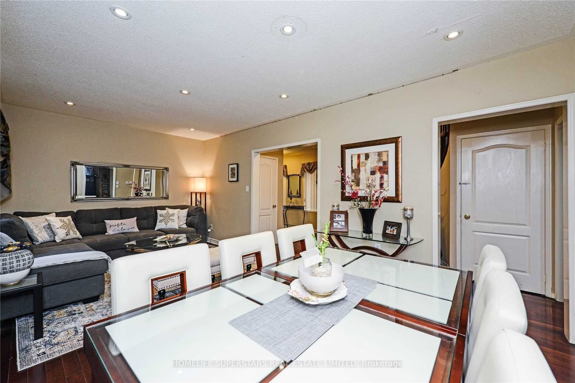 15 Gold Hill Road W Property Photo 1