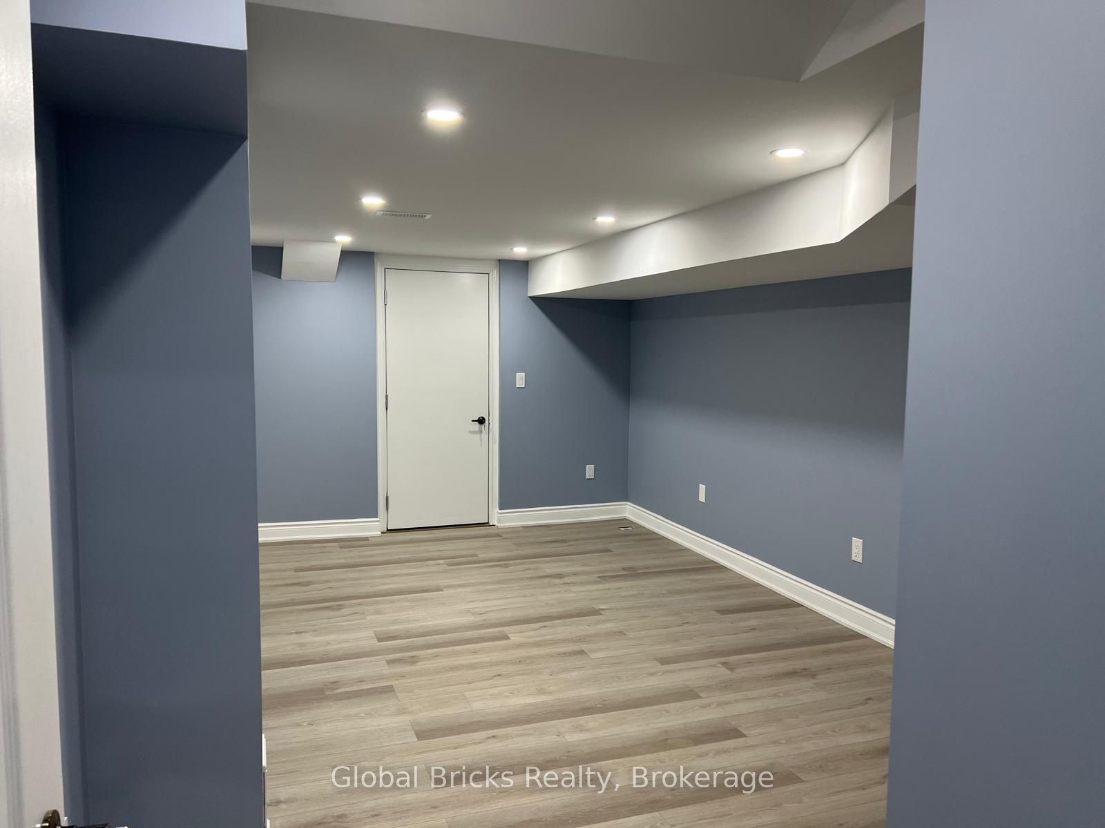 1518 Mendelson Hts Property Photo 4