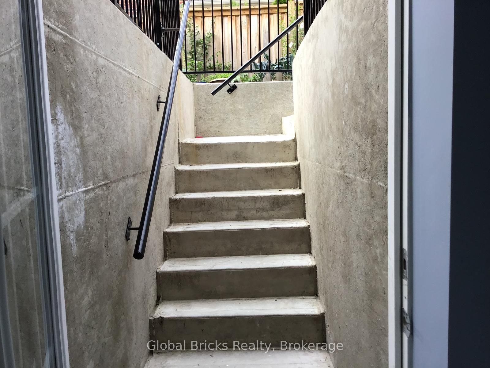 1518 Mendelson Hts Property Photo 5