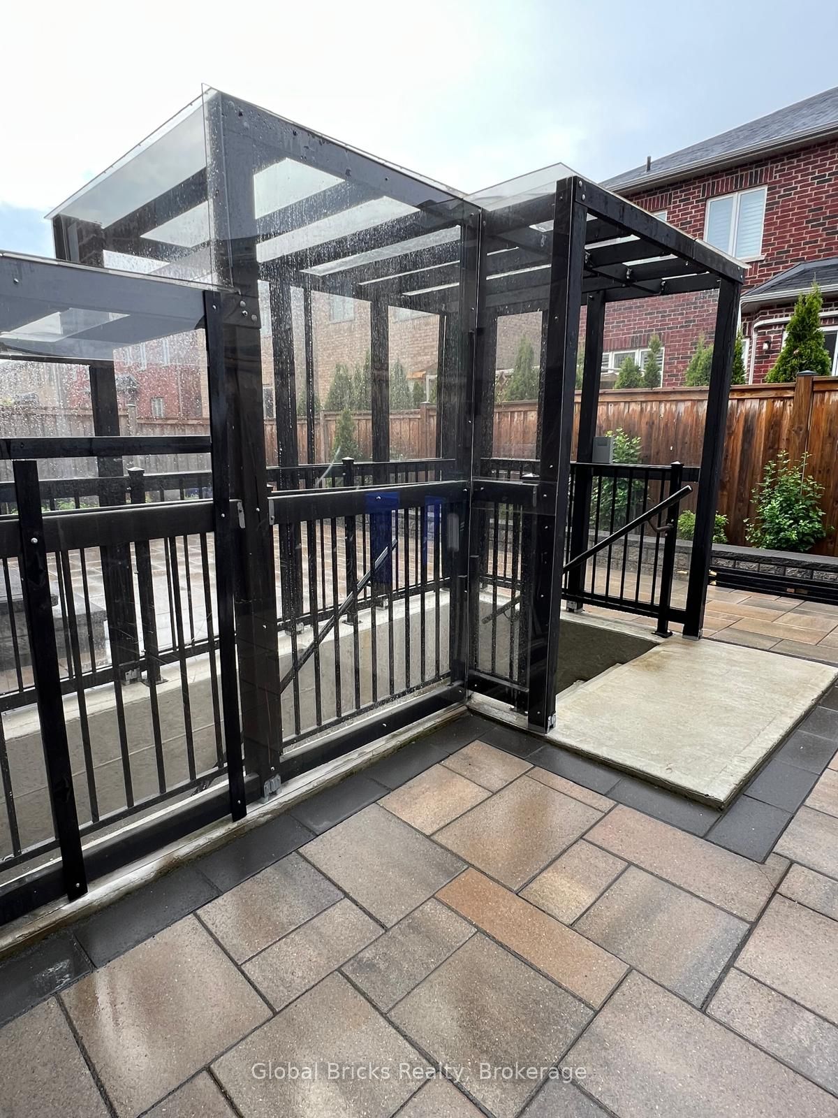 1518 Mendelson Hts Property Photo 6