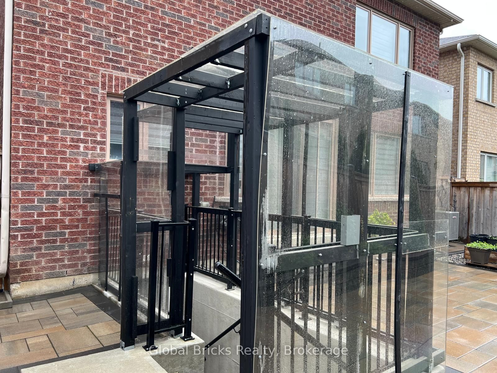 1518 Mendelson Hts Property Photo 7