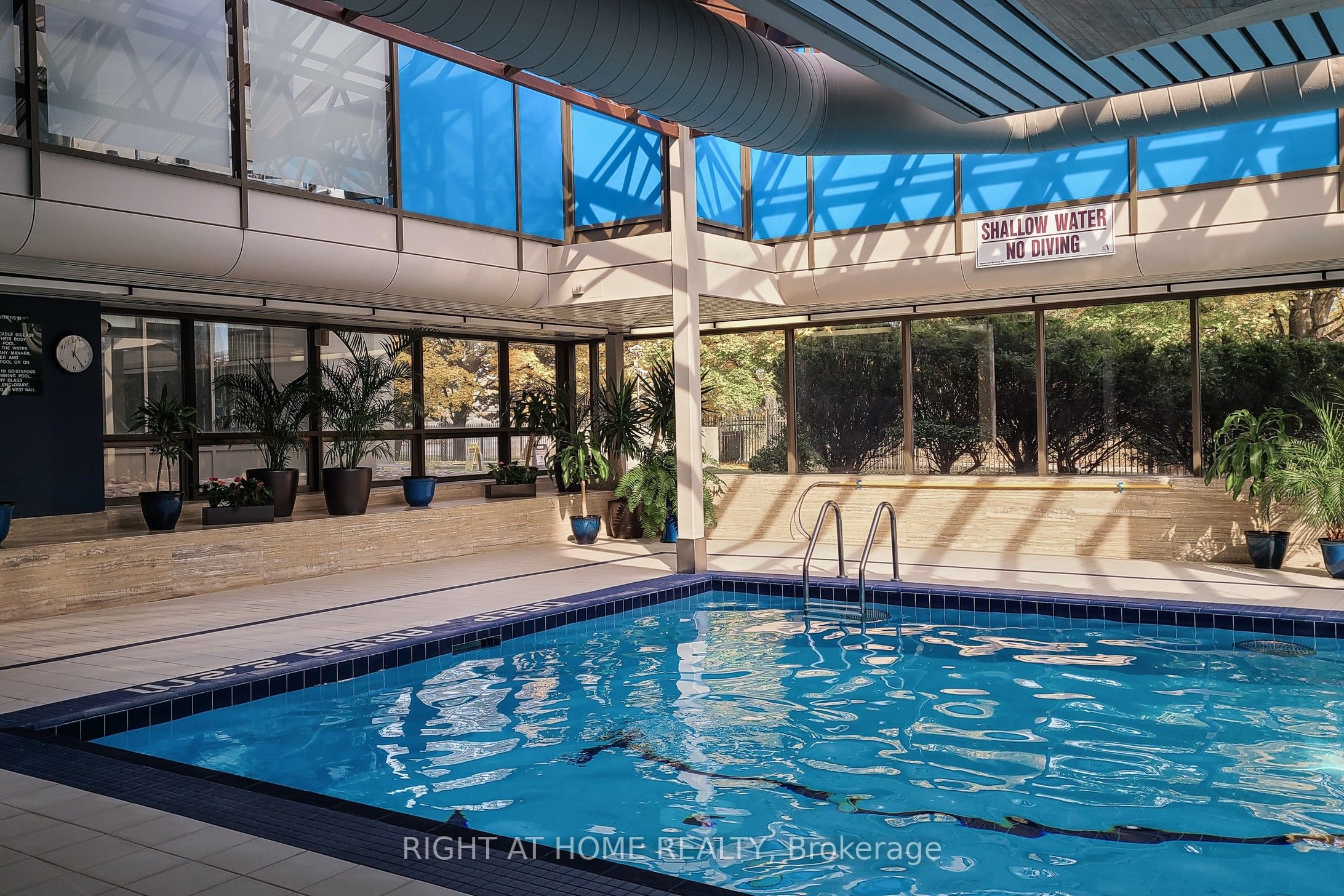 2045 Lake Shore Boulevard W 507 Property Photo 6