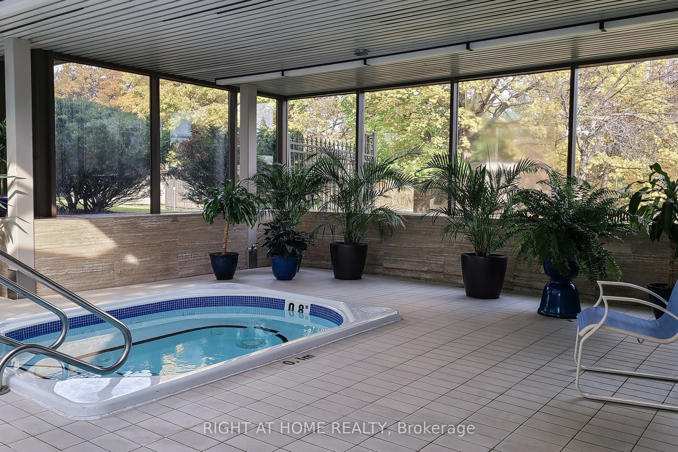 2045 Lake Shore Boulevard W 507 Property Photo 8