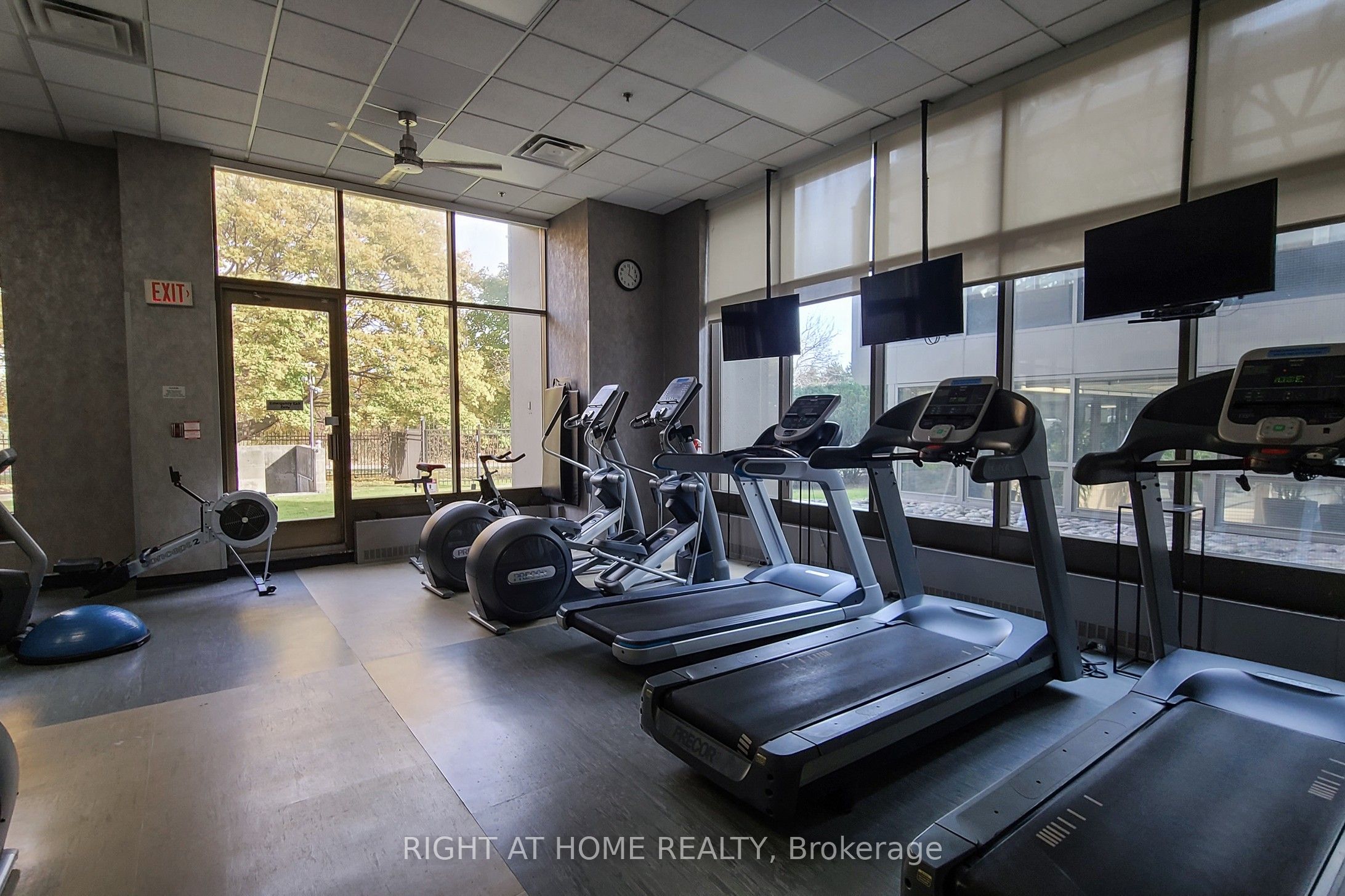 2045 Lake Shore Boulevard W 507 Property Photo 10