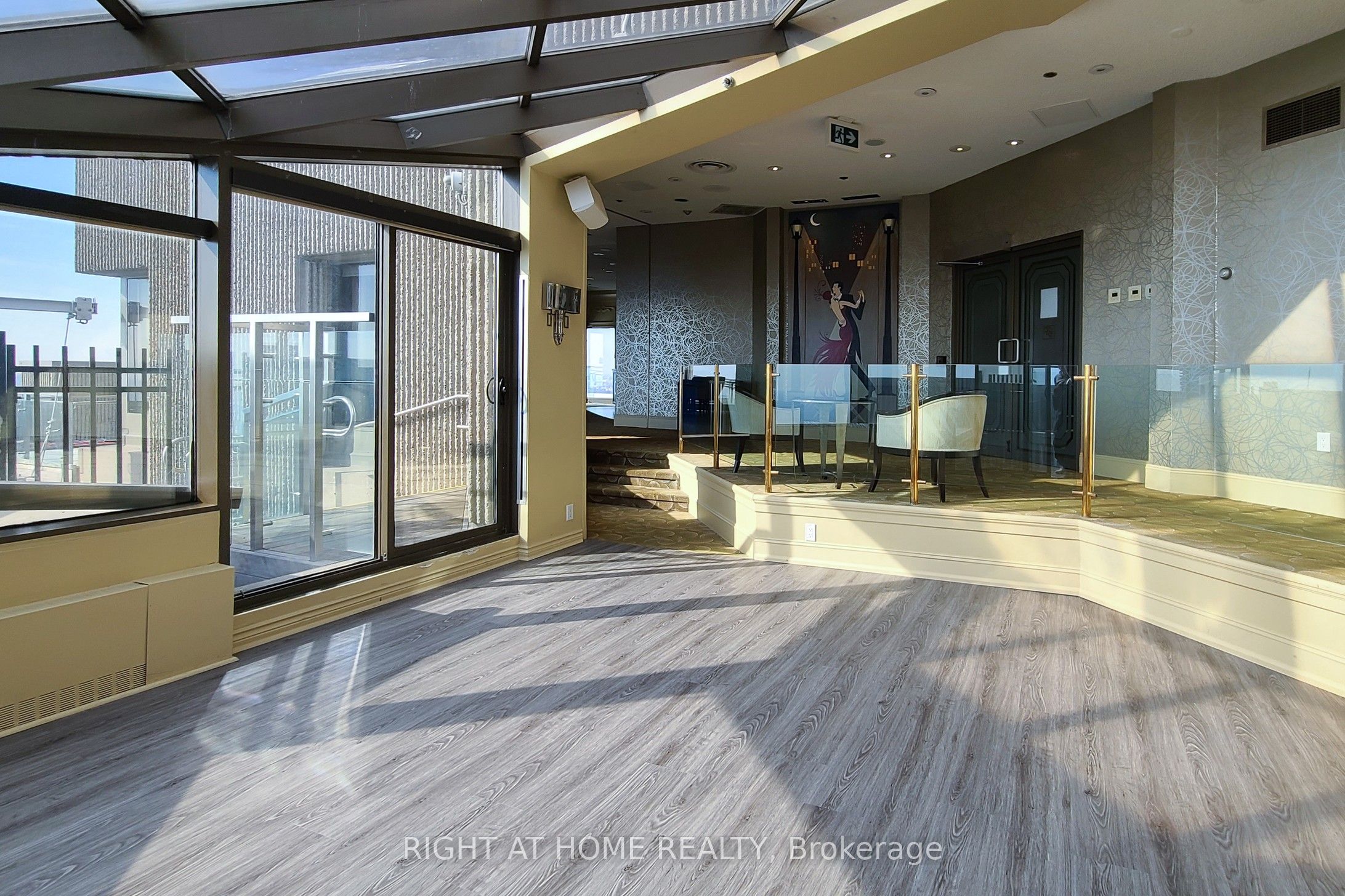 2045 Lake Shore Boulevard W 507 Property Photo 13