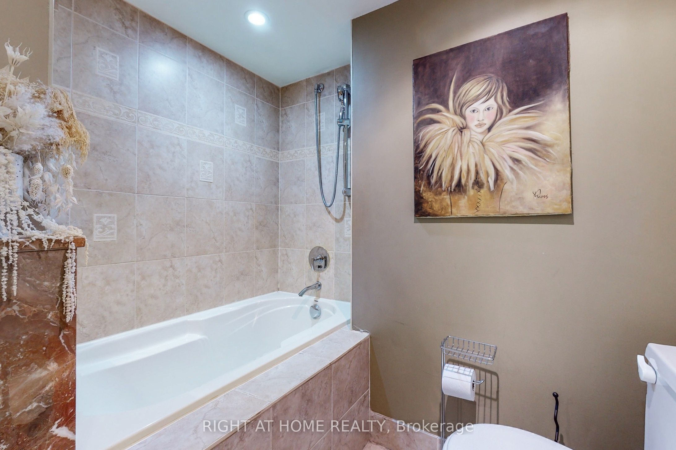 2045 Lake Shore Boulevard W 507 Property Photo 24