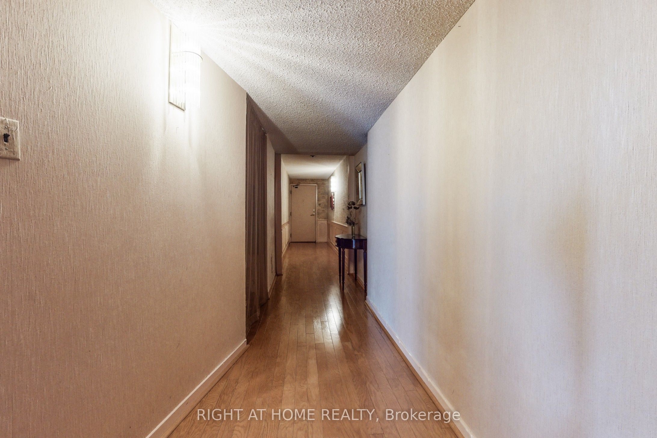 2045 Lake Shore Boulevard W 507 Property Photo 28