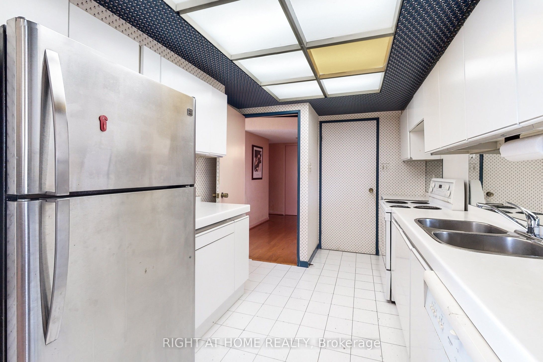 2045 Lake Shore Boulevard W 507 Property Photo 31