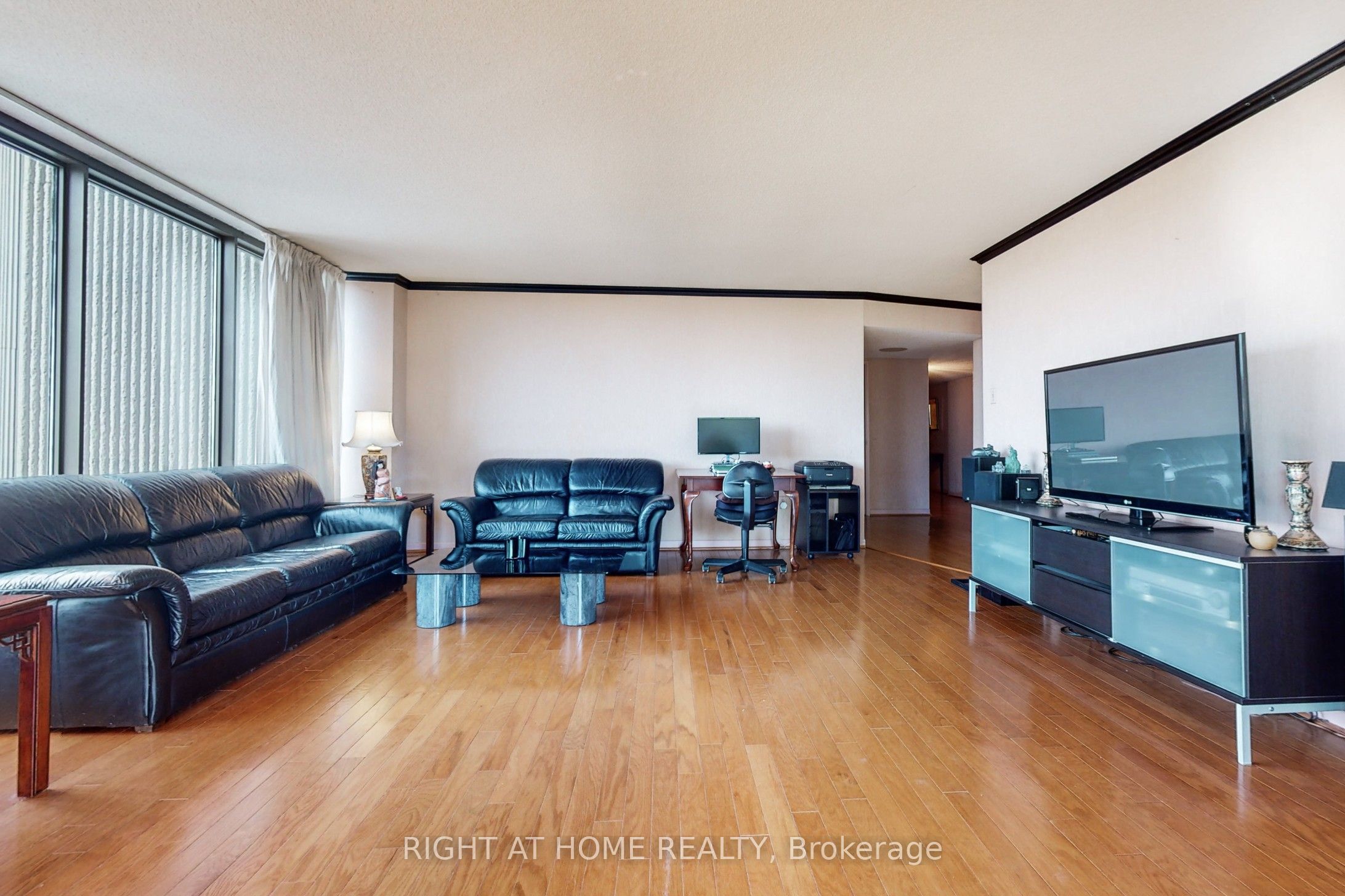 2045 Lake Shore Boulevard W 507 Property Photo 33