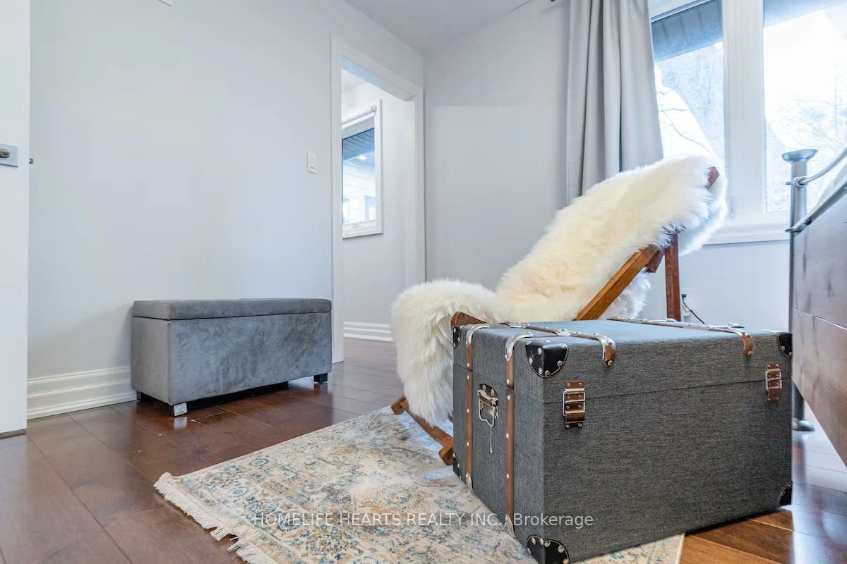 730 Drury Lane Property Photo 8