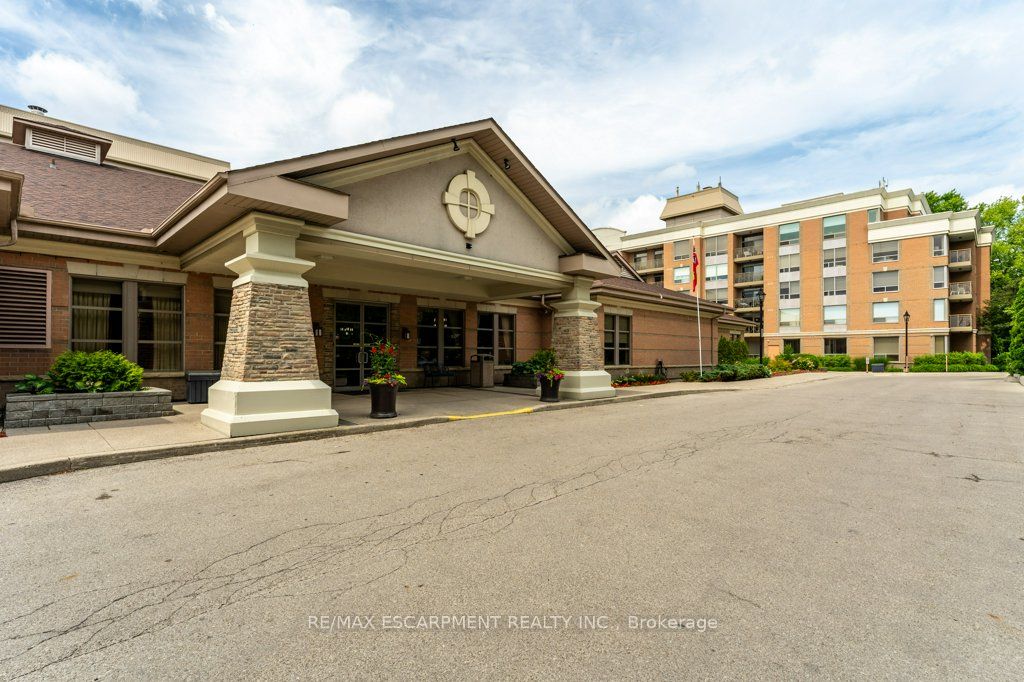 #2511 - 100 Burloak Drive Property Photo 1