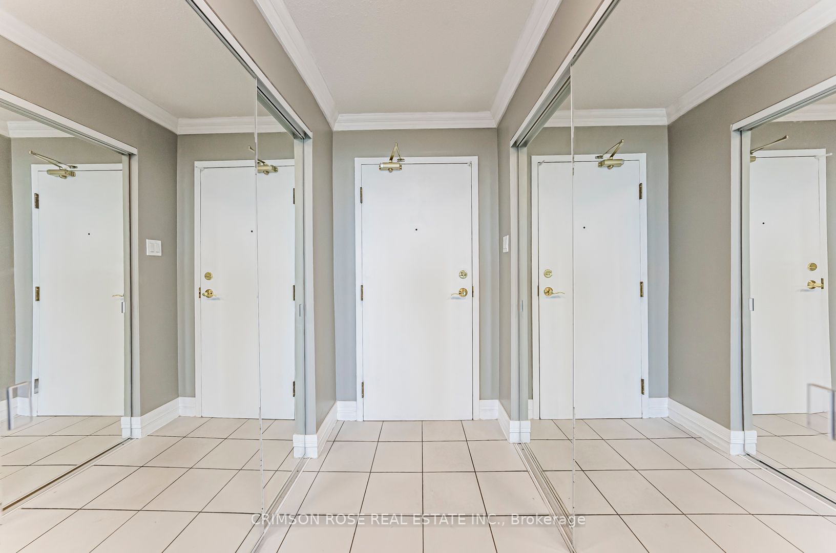 #1609 - 400 Webb Drive Property Photo 5