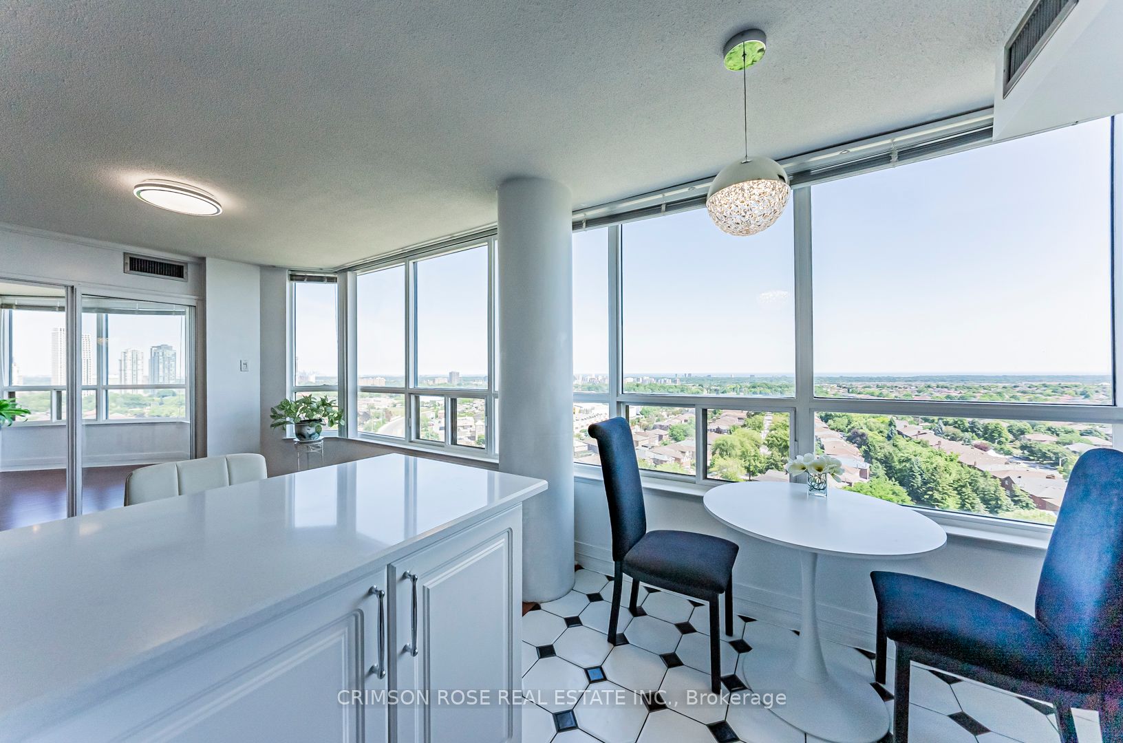 #1609 - 400 Webb Drive Property Photo 10