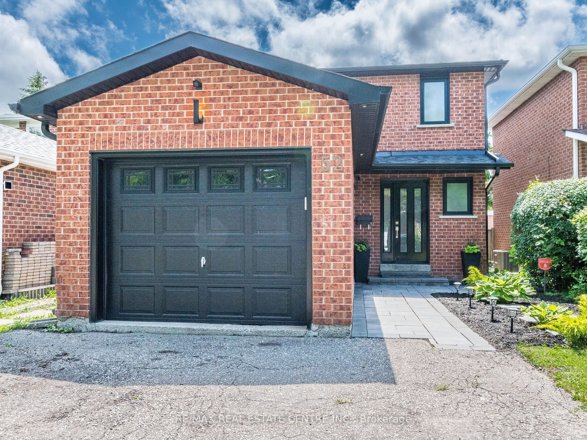 52 Mozart Crescent Property Photo 2