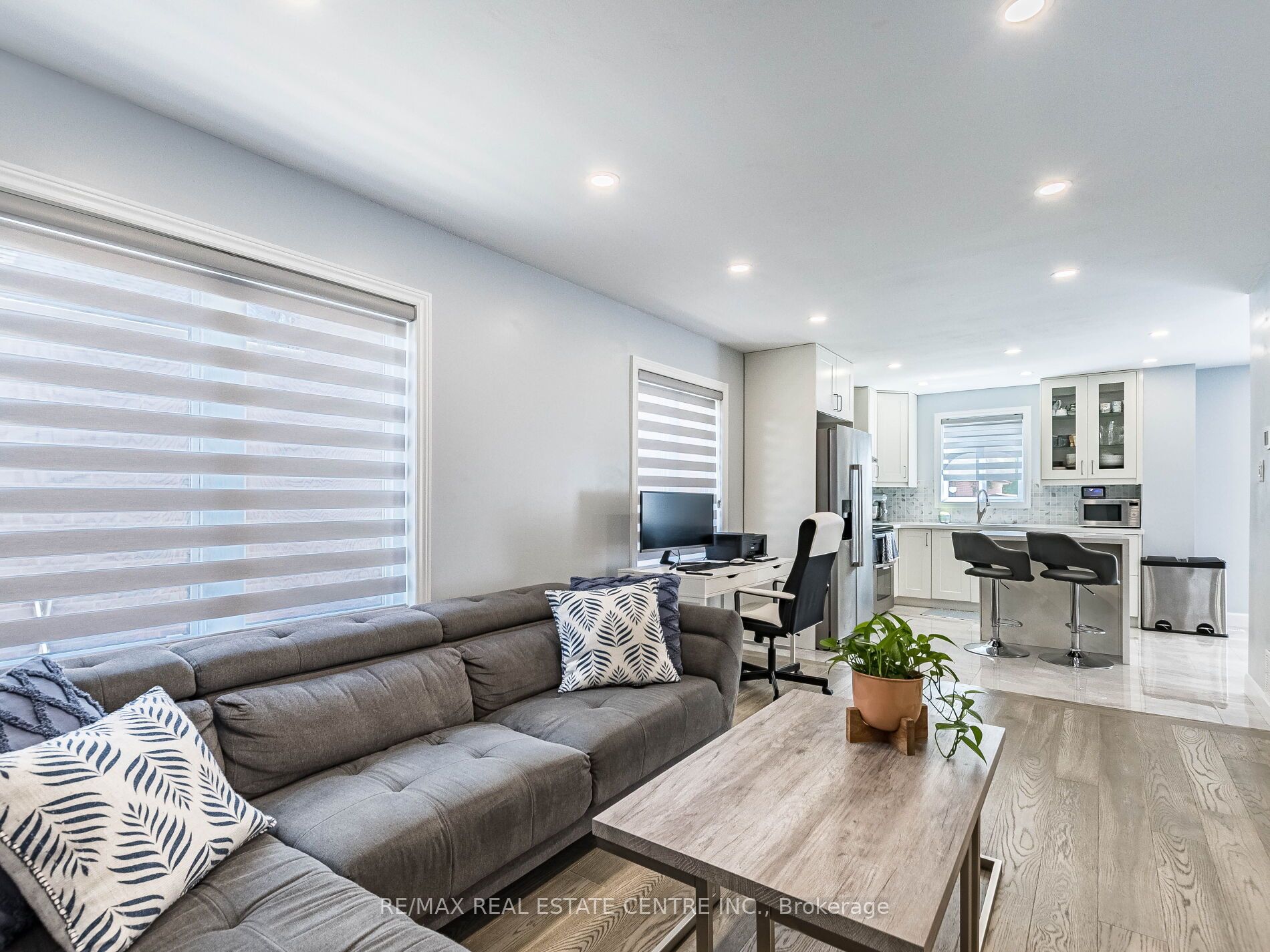52 Mozart Crescent Property Photo 8