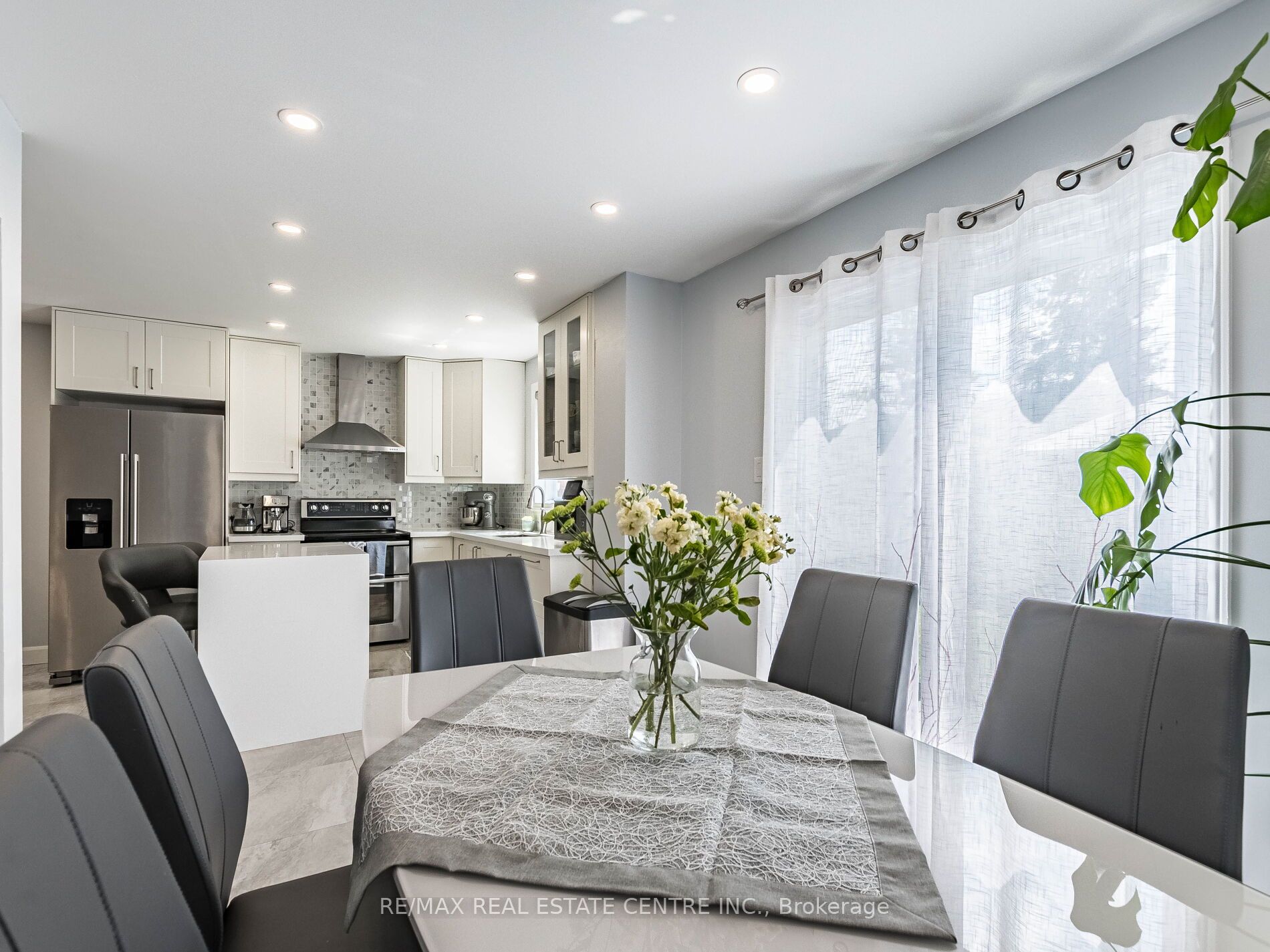 52 Mozart Crescent Property Photo 14