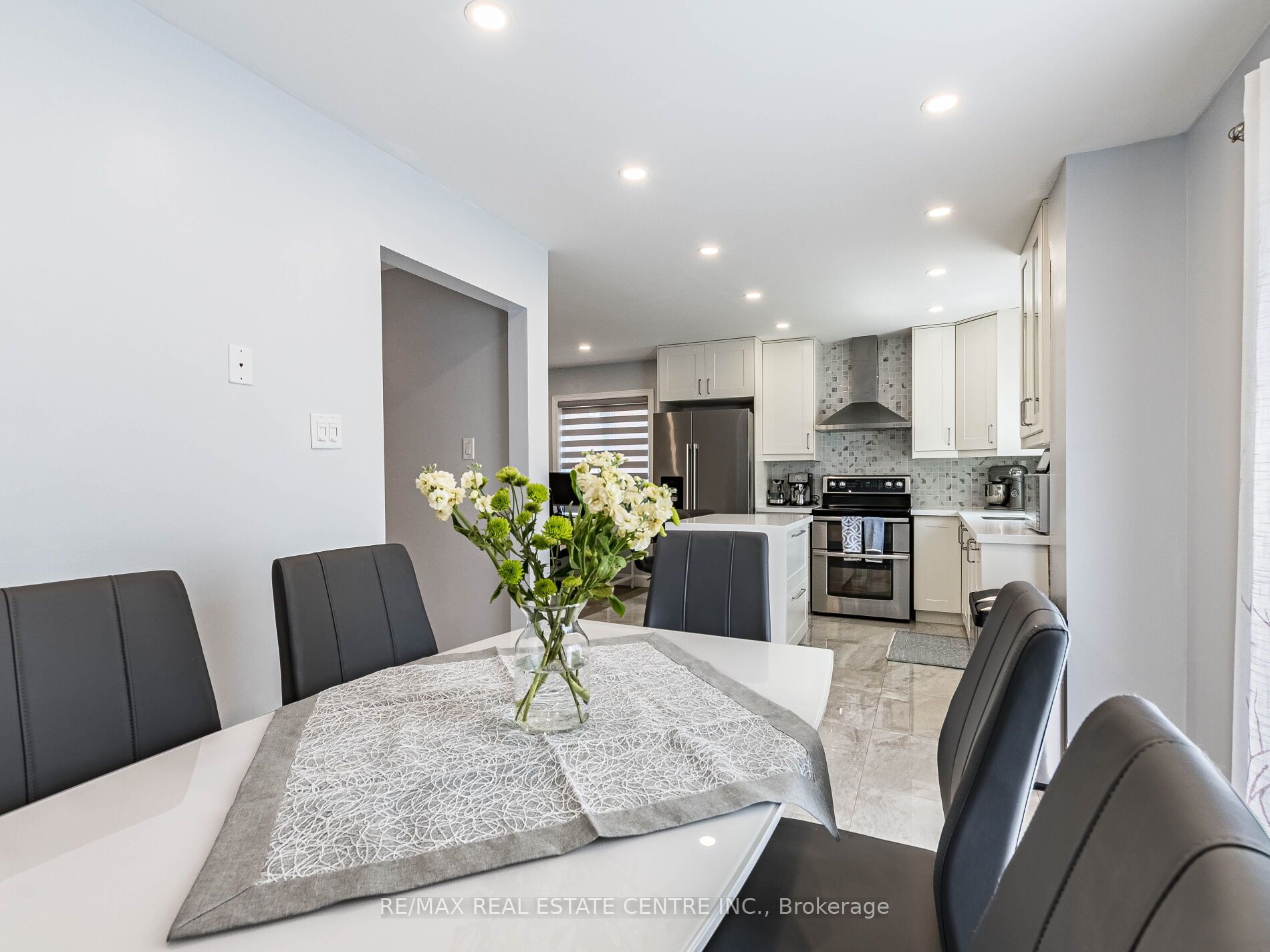 52 Mozart Crescent Property Photo 15